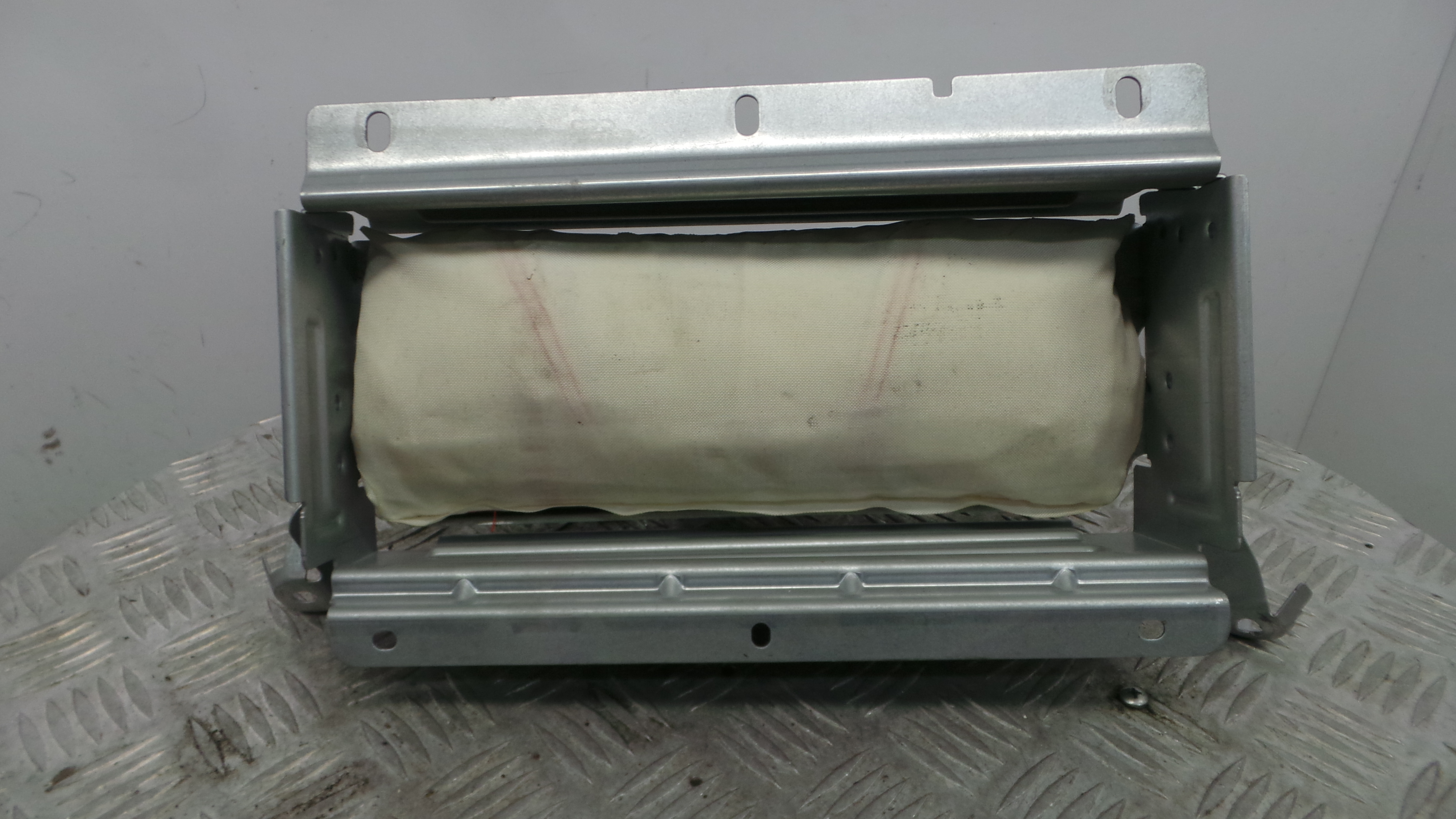 Airbag Passageiro 4M51-A042B84-CD - FORD FOCUS II (DA_, HCP, DP)-38045734 Airbag Passageiro 4M51-A042B84-CD - FORD FOCUS II (DA_, HCP, DP)-38045734