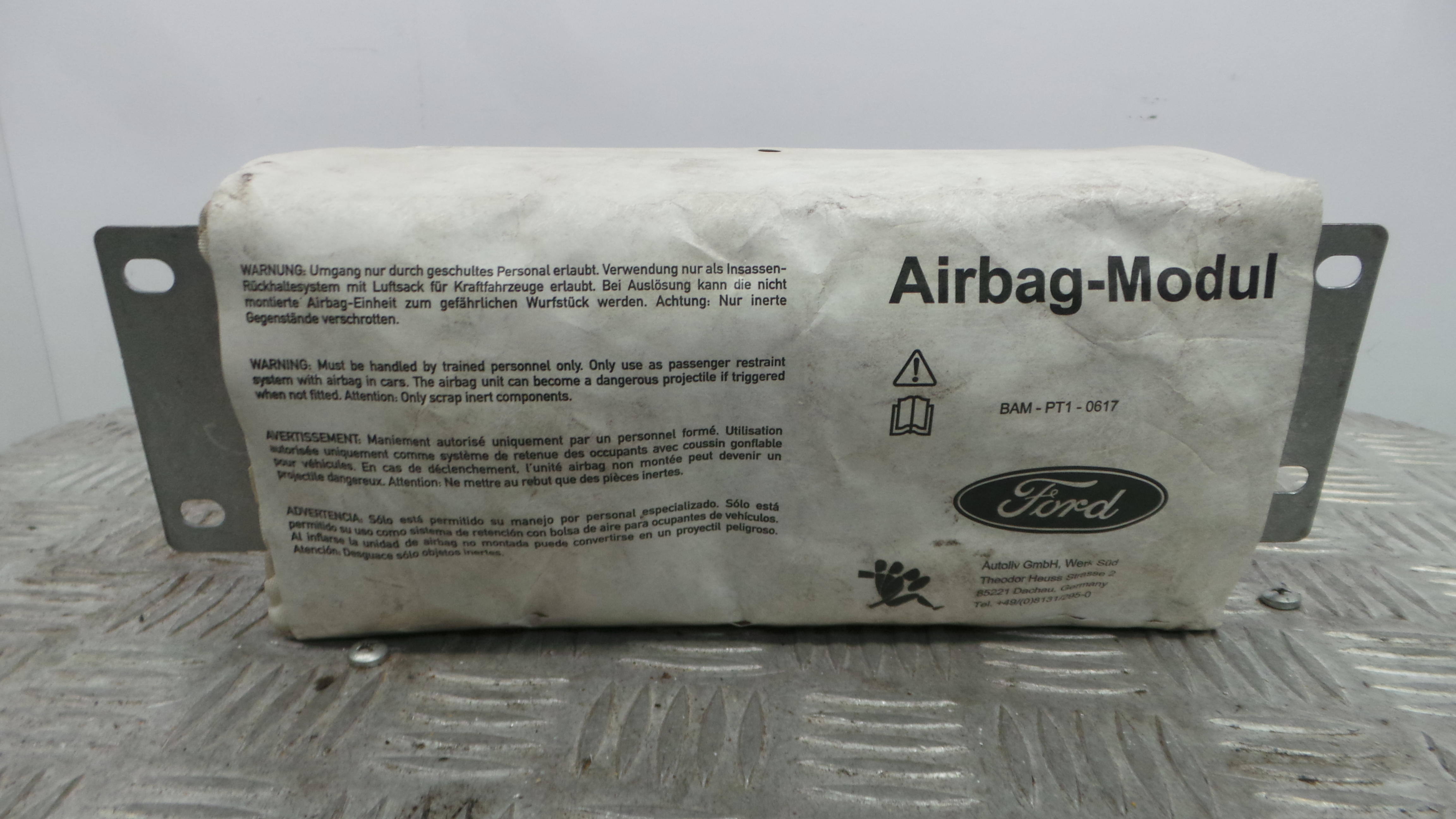 Airbag Passageiro 5M51-R042B84-AA - FORD FOCUS C-MAX (DM2)-38045737 Airbag Passageiro 5M51-R042B84-AA - FORD FOCUS C-MAX (DM2)-38045737