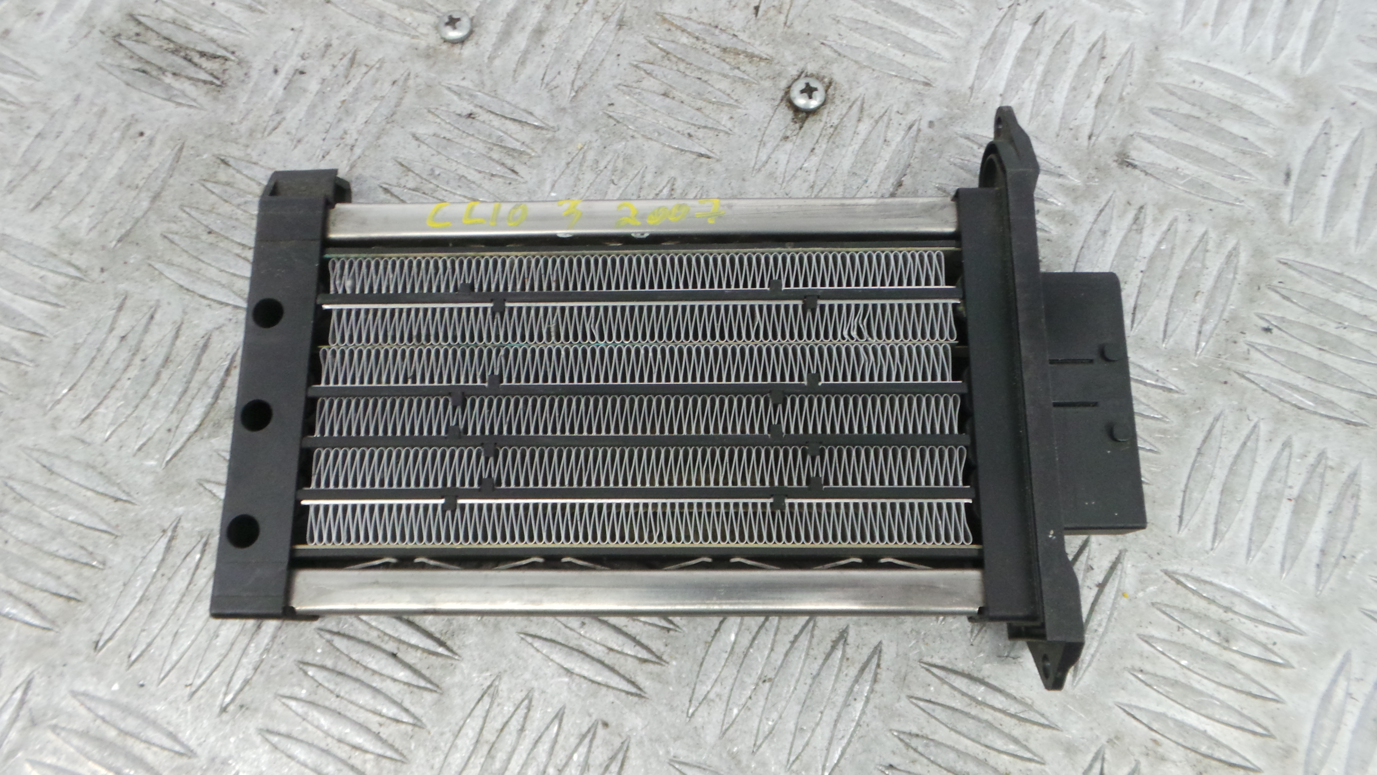 Radiador da Chaufagem / Sofagem F667211ZC - RENAULT CLIO III (BR0/1, CR0/1)-38046422