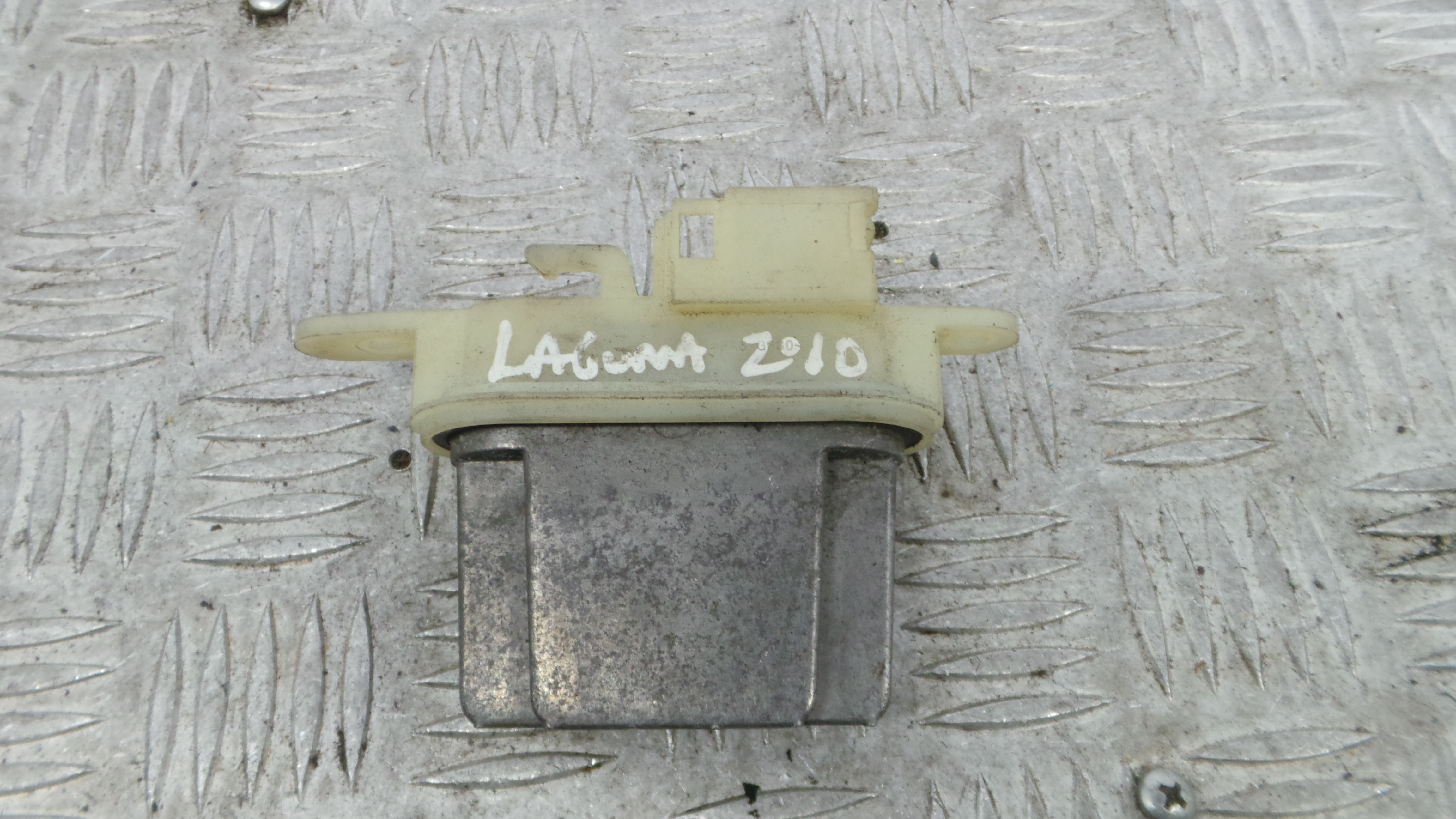 Resistência Ventilador Do Habitáculo 52426558 - RENAULT LAGUNA III (BT0/1)-38047612 Resistência Ventilador Do Habitáculo 52426558 - RENAULT LAGUNA III (BT0/1)-38047612