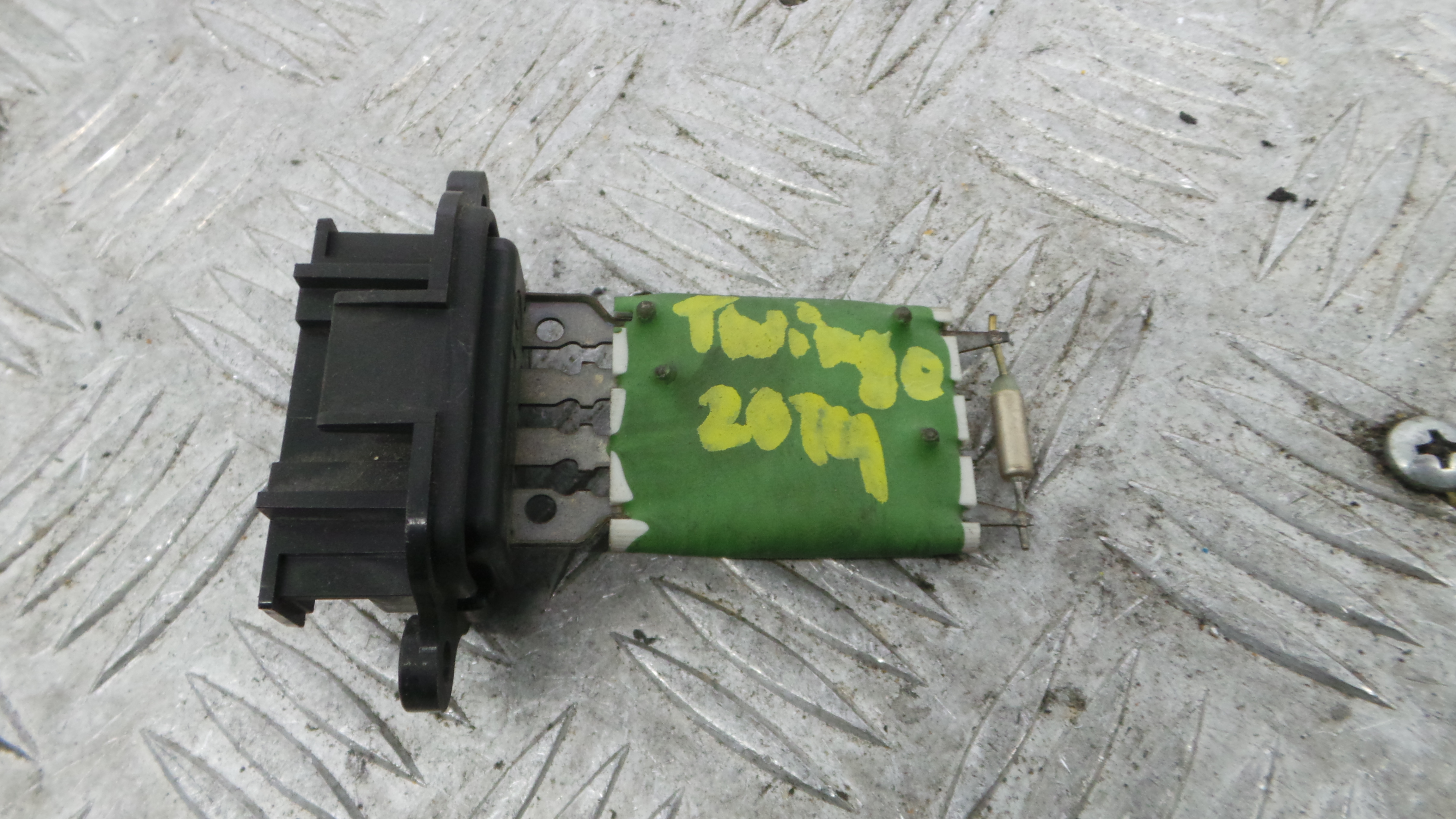 Resistência Ventilador Do Habitáculo DH887002 - RENAULT TWINGO II (CN0_)-38048029 Resistência Ventilador Do Habitáculo DH887002 - RENAULT TWINGO II (CN0_)-38048029