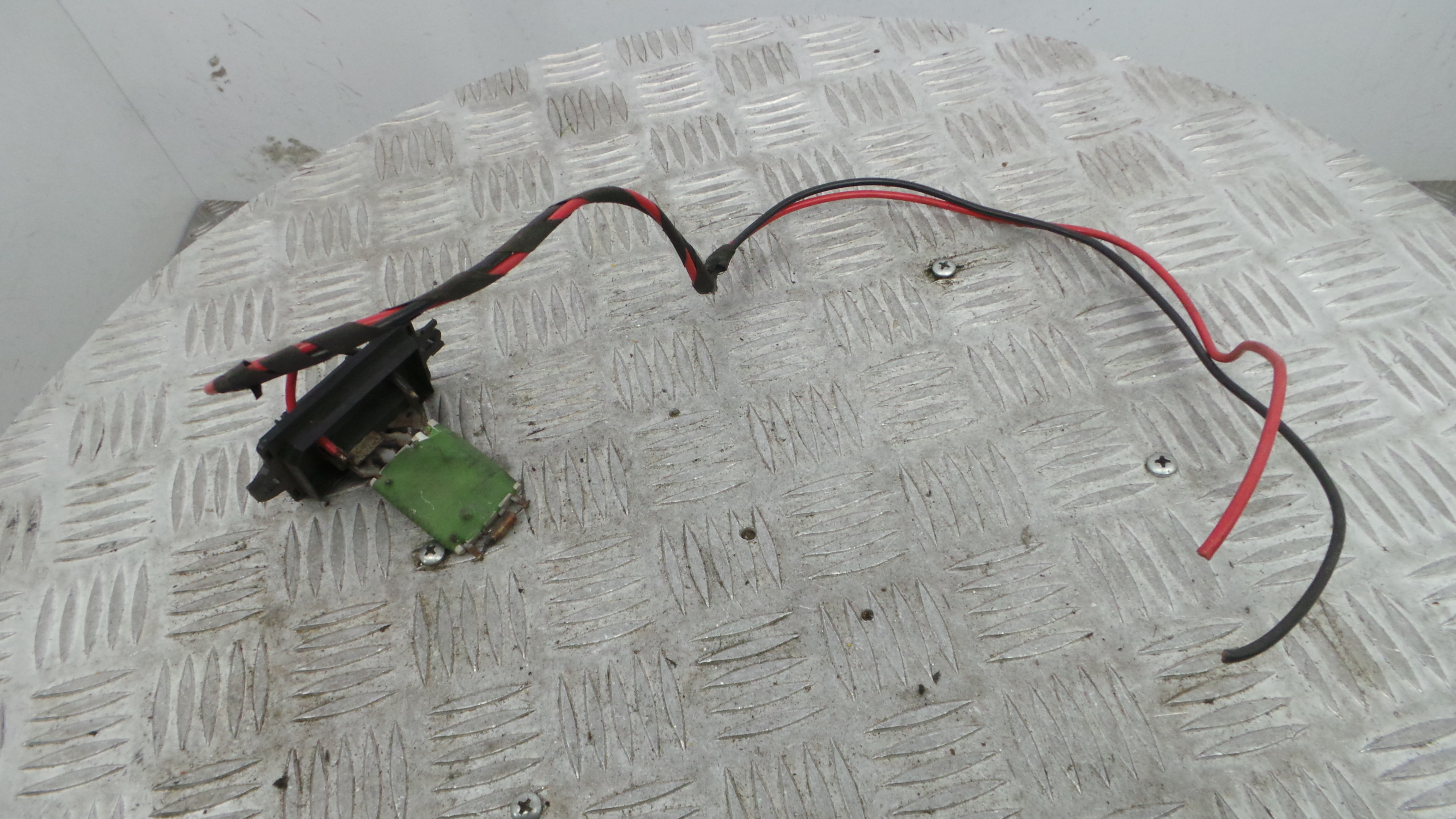 Resistência Ventilador Do Habitáculo 7701209803 - RENAULT CLIO III (BR0/1, CR0/1)-38048377 Resistência Ventilador Do Habitáculo 7701209803 - RENAULT CLIO III (BR0/1, CR0/1)-38048377