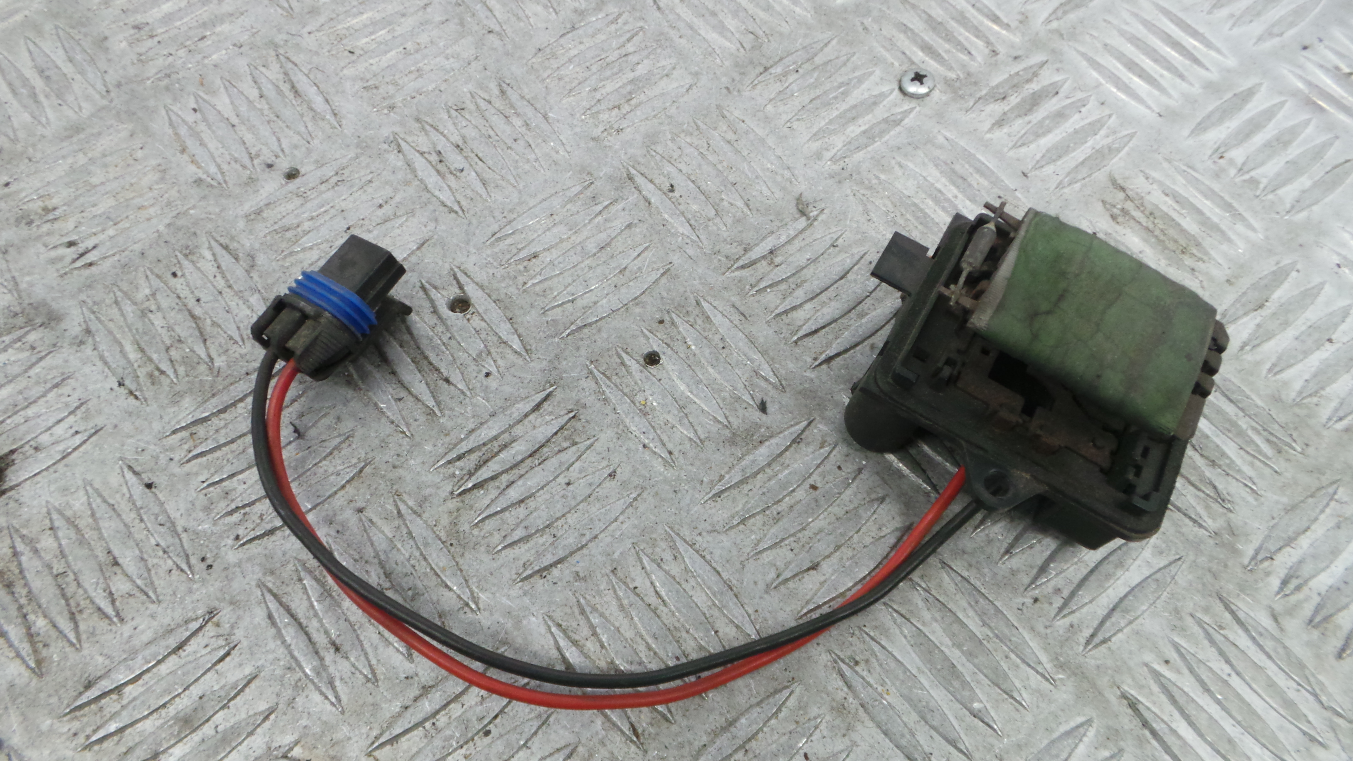 Resistência Ventilador Do Habitáculo - RENAULT MEGANE I (BA0/1_)-38048426 Resistência Ventilador Do Habitáculo - RENAULT MEGANE I (BA0/1_)-38048426