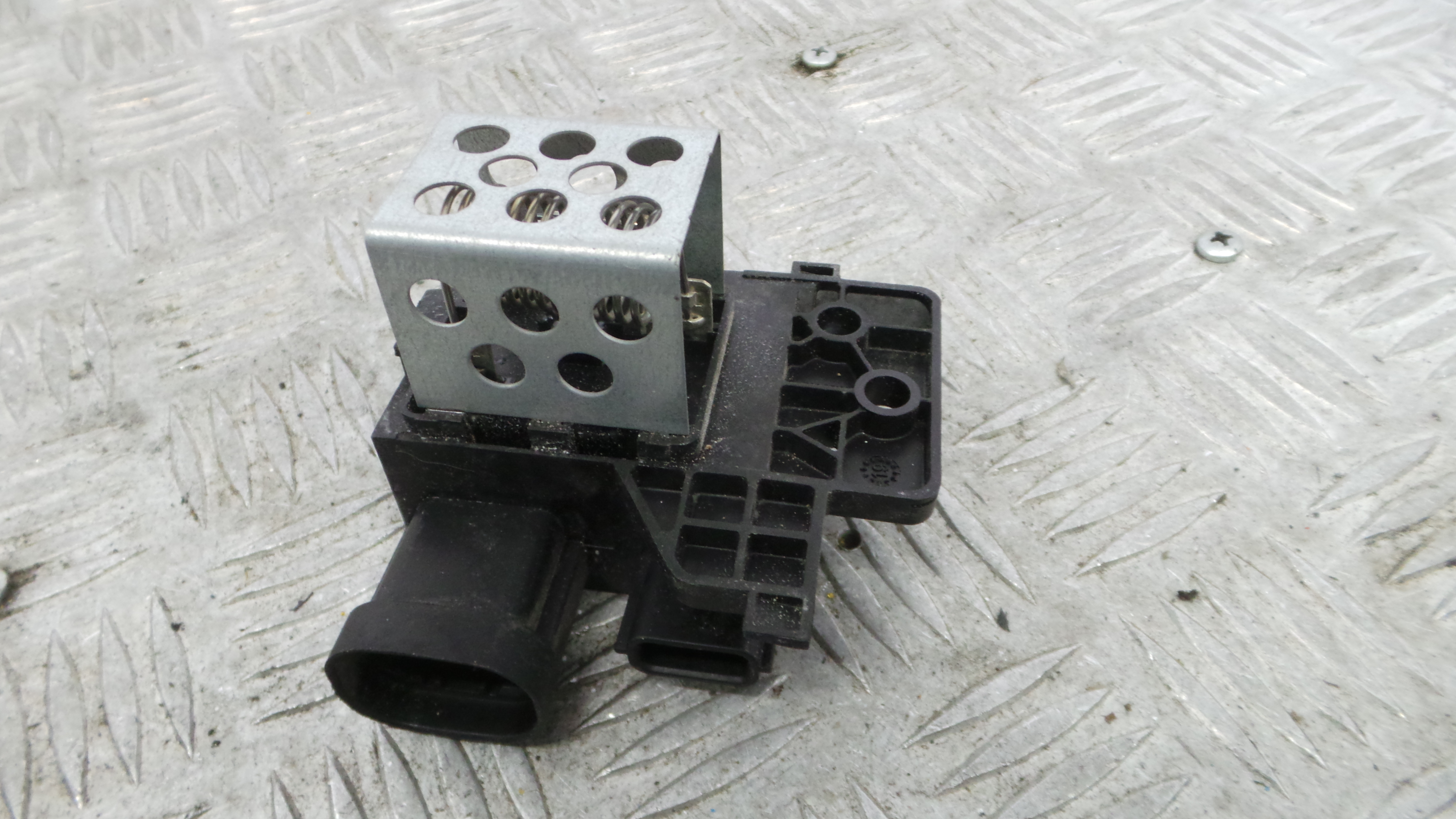 Resistência Ventilador De Radiador 255503792R - RENAULT CLIO V (B7_)-38049843 Resistência Ventilador De Radiador 255503792R - RENAULT CLIO V (B7_)-38049843