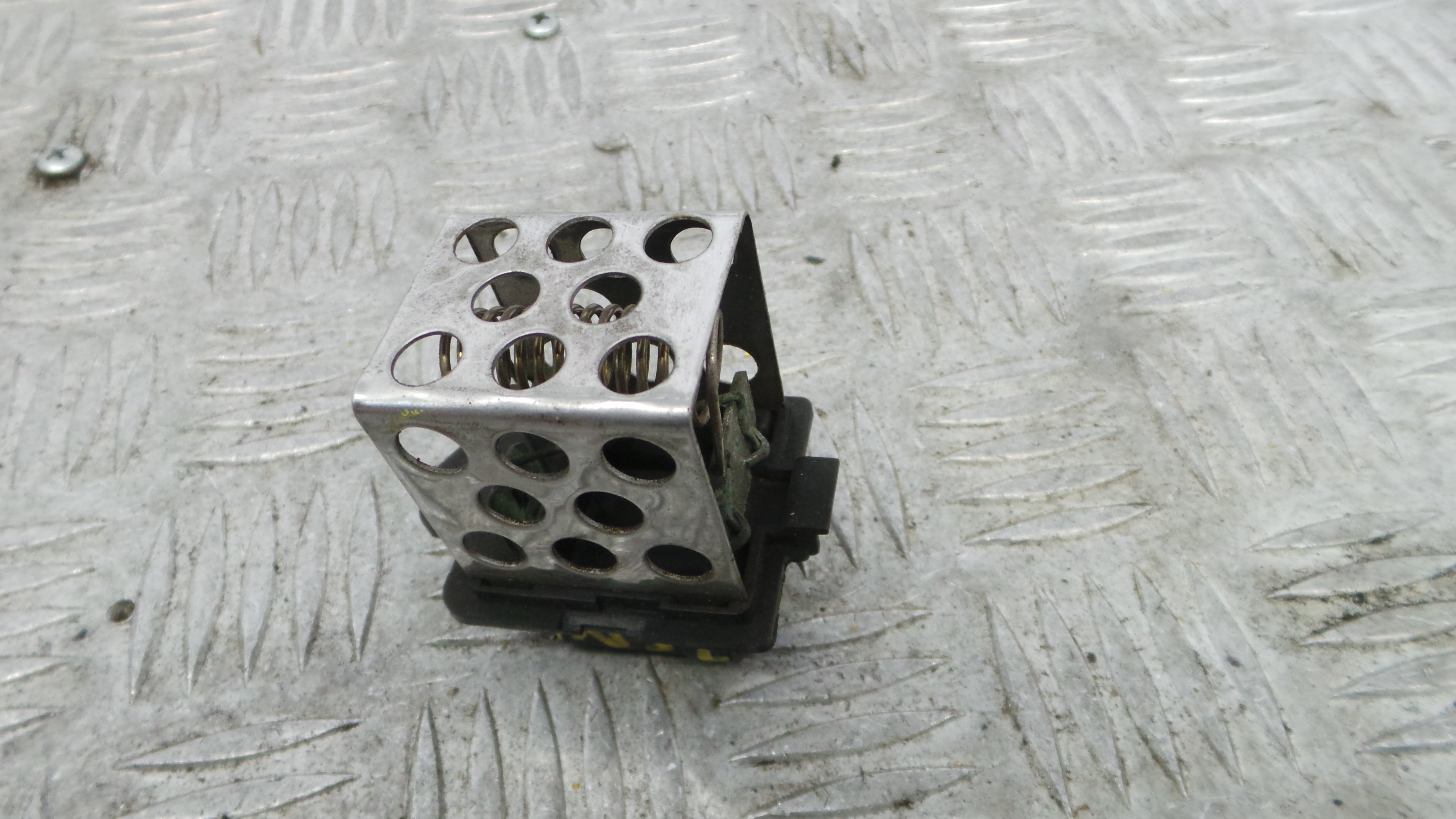 Resistência Ventilador De Radiador M142561 - RENAULT SCÉNIC III (JZ0/1_)-38049902 Resistência Ventilador De Radiador M142561 - RENAULT SCÉNIC III (JZ0/1_)-38049902