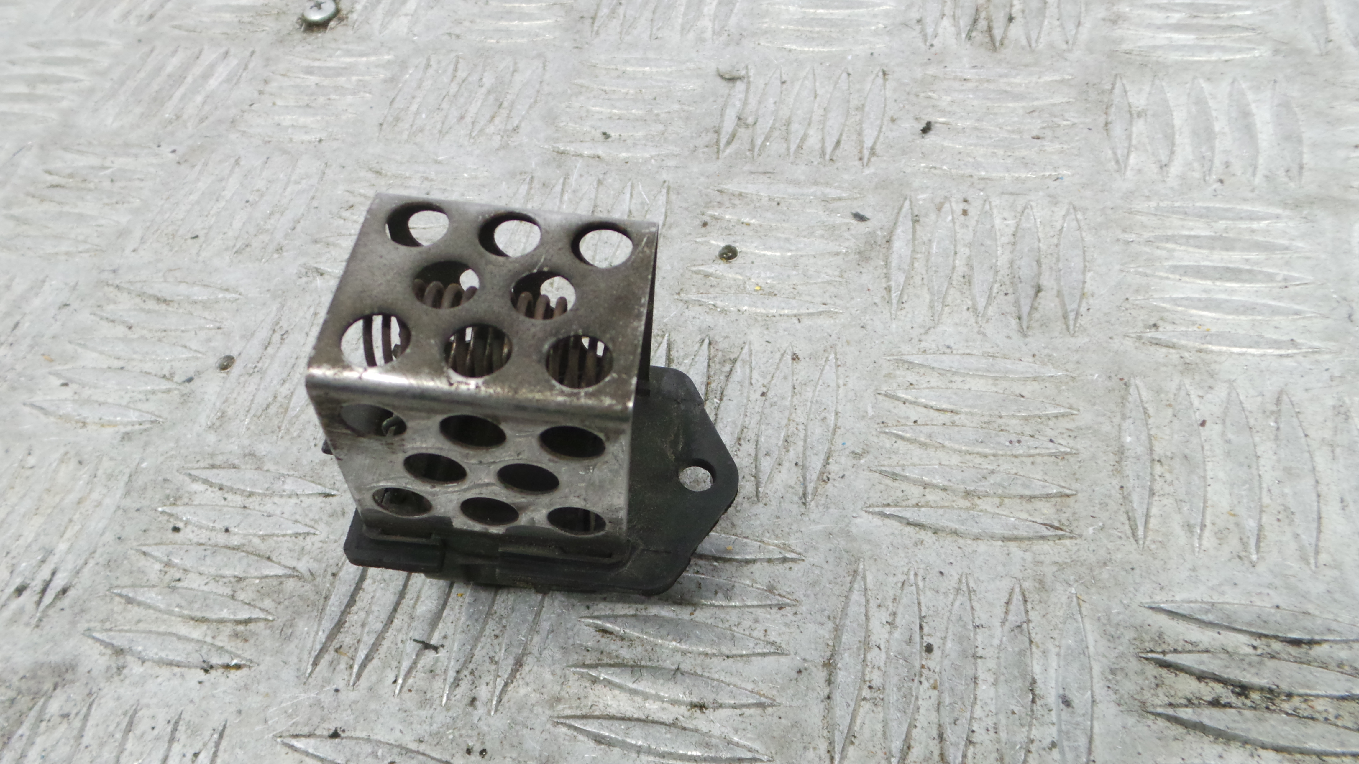 Resistência Ventilador De Radiador 8200045082 - RENAULT LAGUNA II (BG0/1_)-38050134 Resistência Ventilador De Radiador 8200045082 - RENAULT LAGUNA II (BG0/1_)-38050134