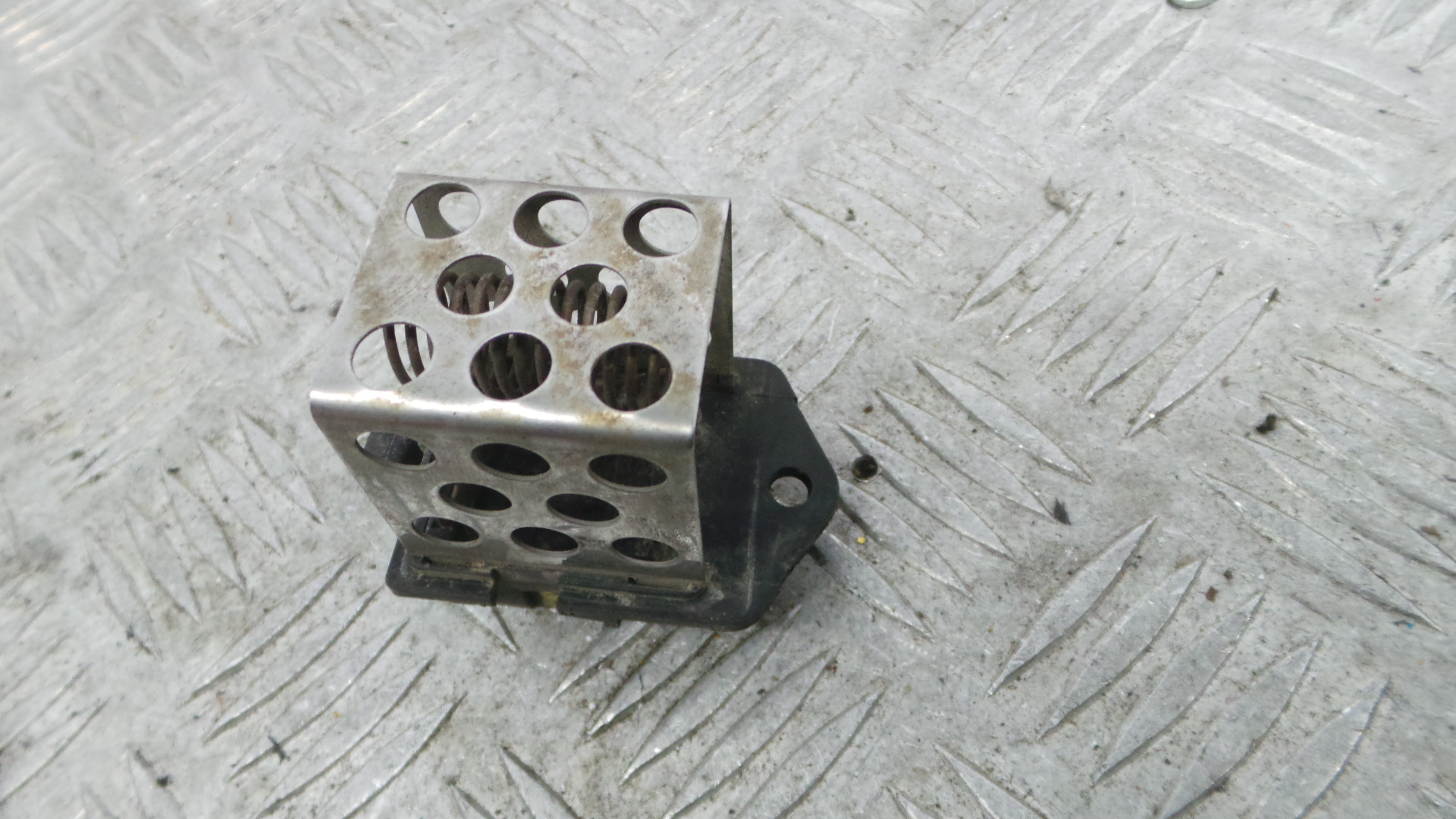 Resistência Ventilador De Radiador 8200045082 - RENAULT CLIO III (BR0/1, CR0/1)-38050154 Resistência Ventilador De Radiador 8200045082 - RENAULT CLIO III (BR0/1, CR0/1)-38050154