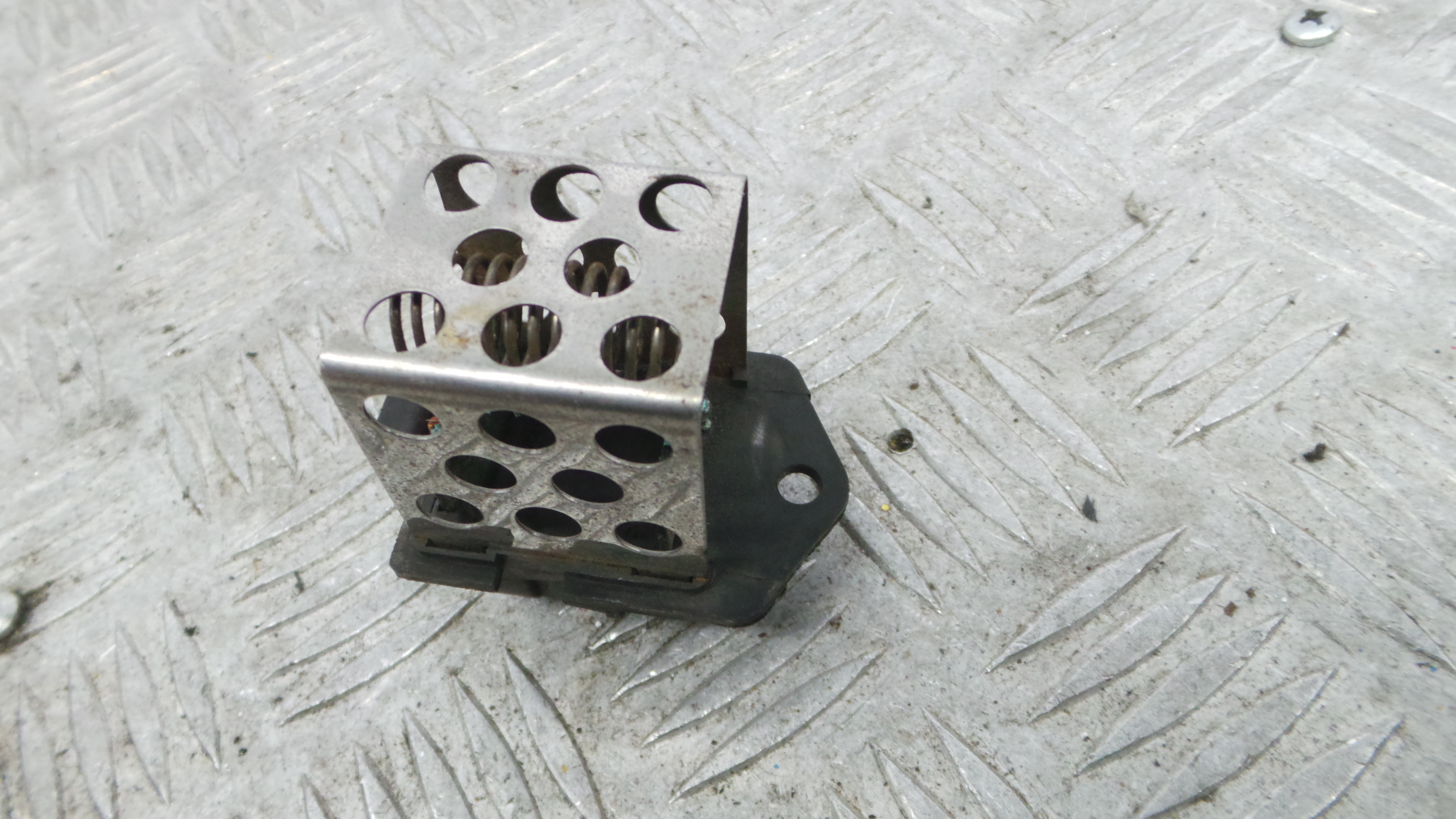 Resistência Ventilador De Radiador 8200045082 - RENAULT CLIO III (BR0/1, CR0/1)-38050157 Resistência Ventilador De Radiador 8200045082 - RENAULT CLIO III (BR0/1, CR0/1)-38050157