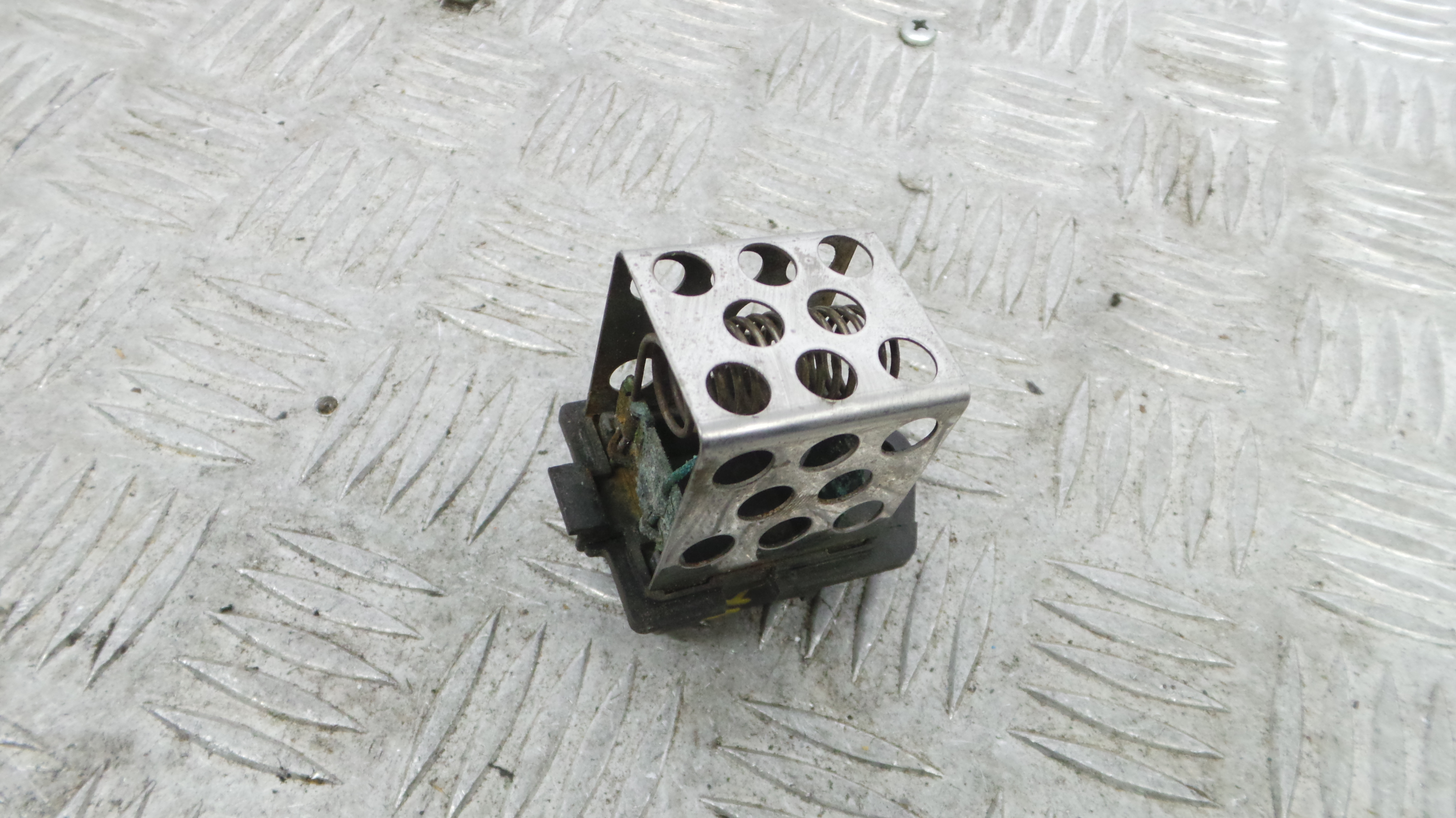 Resistência Ventilador De Radiador 8200045082 - RENAULT LAGUNA II (BG0/1_)-38050165 Resistência Ventilador De Radiador 8200045082 - RENAULT LAGUNA II (BG0/1_)-38050165