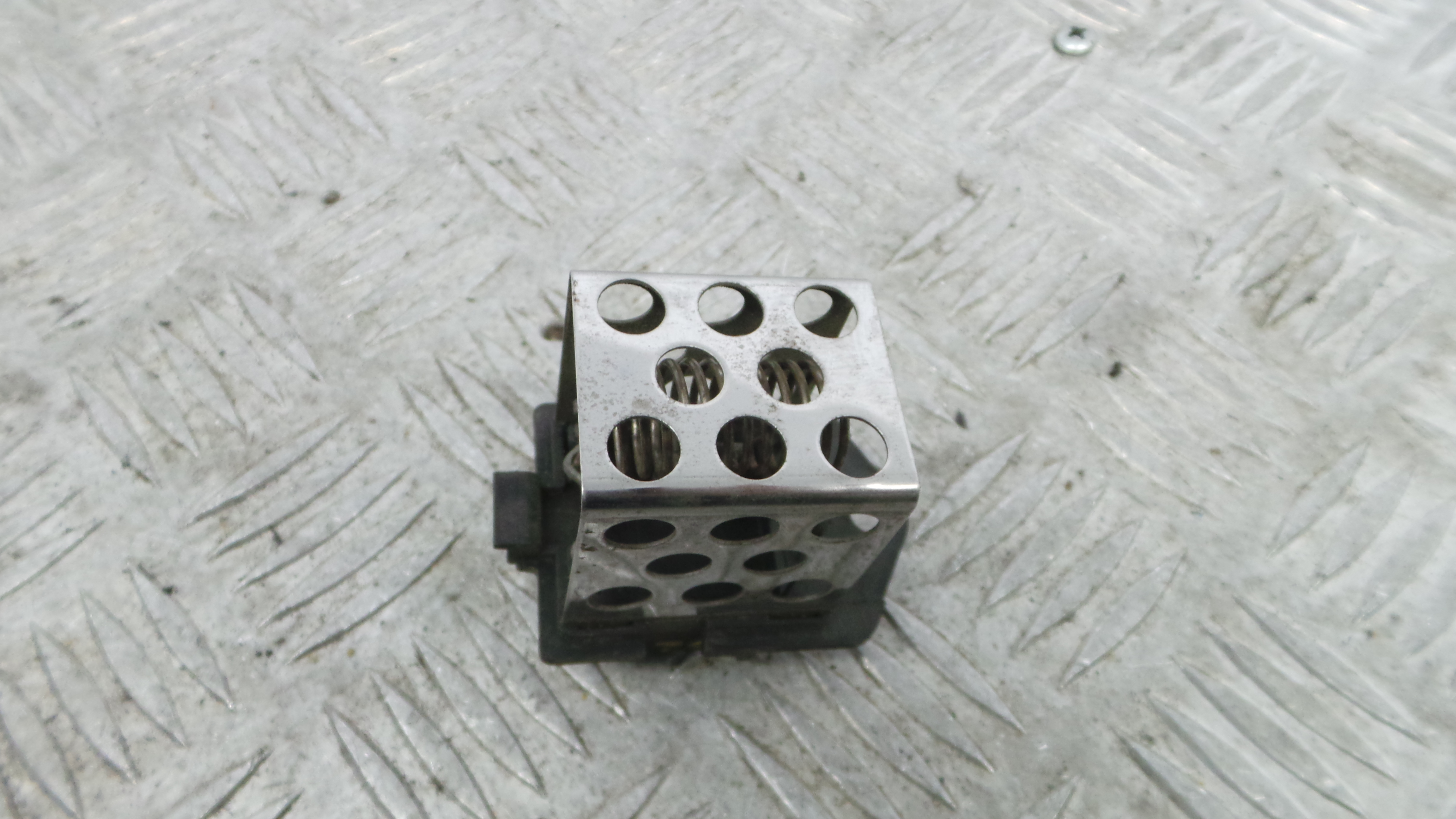 Resistência Ventilador De Radiador 8200045082 - RENAULT CLIO II (BB_, CB_), CLIO Mk II (BB_, CB_)-38050193 Resistência Ventilador De Radiador 8200045082 - RENAULT CLIO II (BB_, CB_), CLIO Mk II (BB_, CB_)-38050193