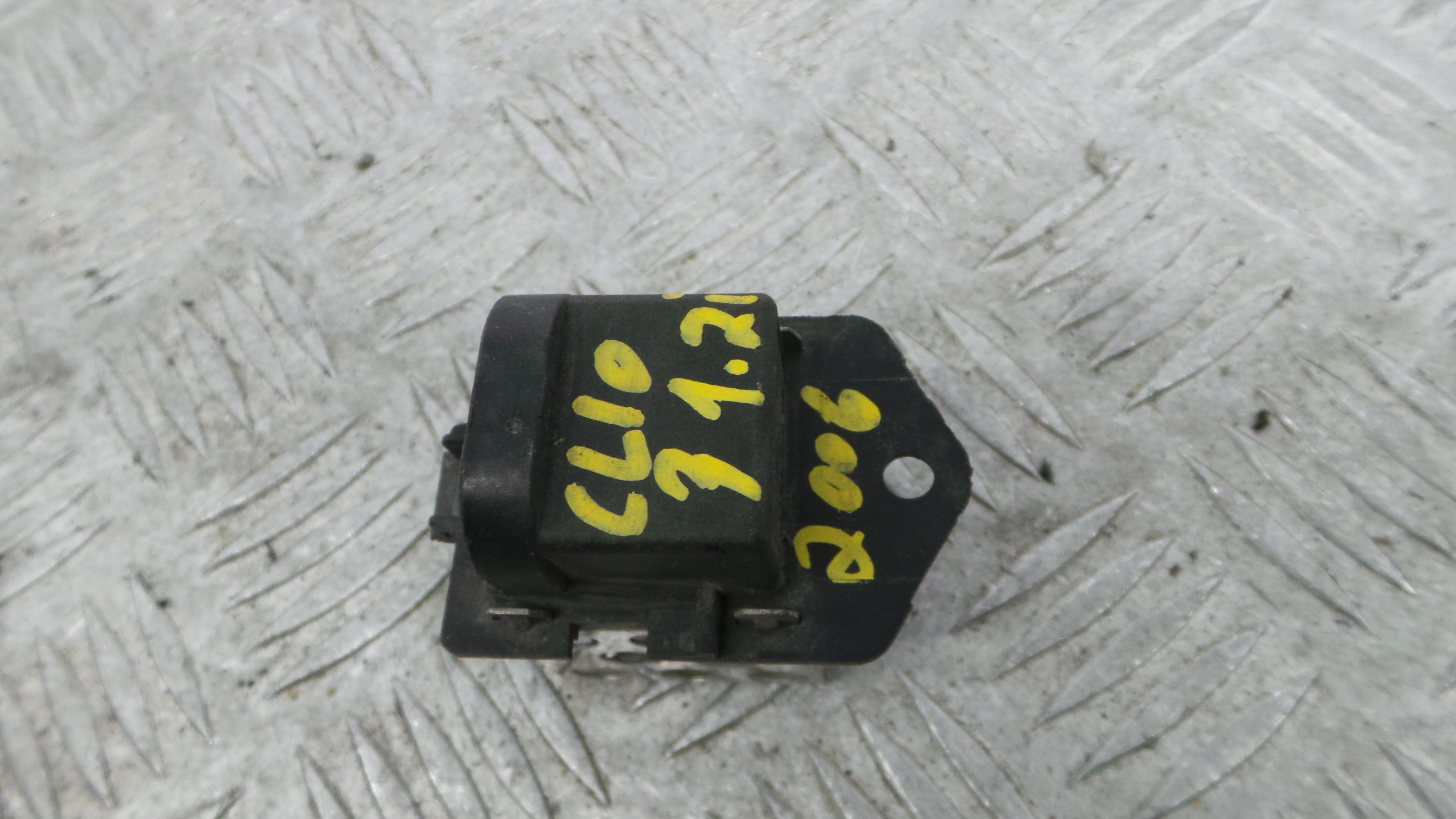 Resistência Ventilador De Radiador 8200045082 - RENAULT CLIO III (BR0/1, CR0/1)-38050196