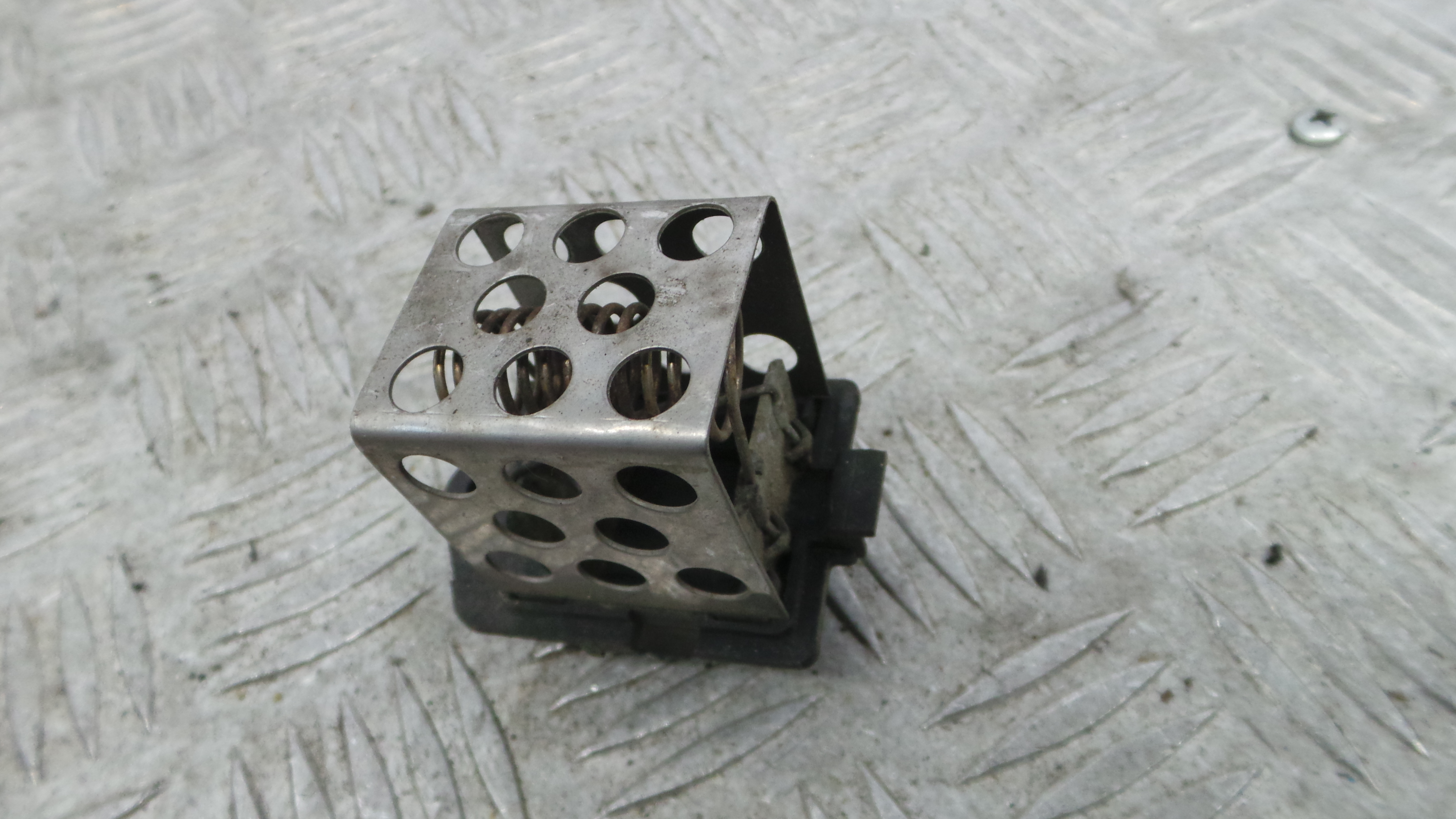 Resistência Ventilador De Radiador 8200045082 - RENAULT CLIO III (BR0/1, CR0/1)-38050204 Resistência Ventilador De Radiador 8200045082 - RENAULT CLIO III (BR0/1, CR0/1)-38050204