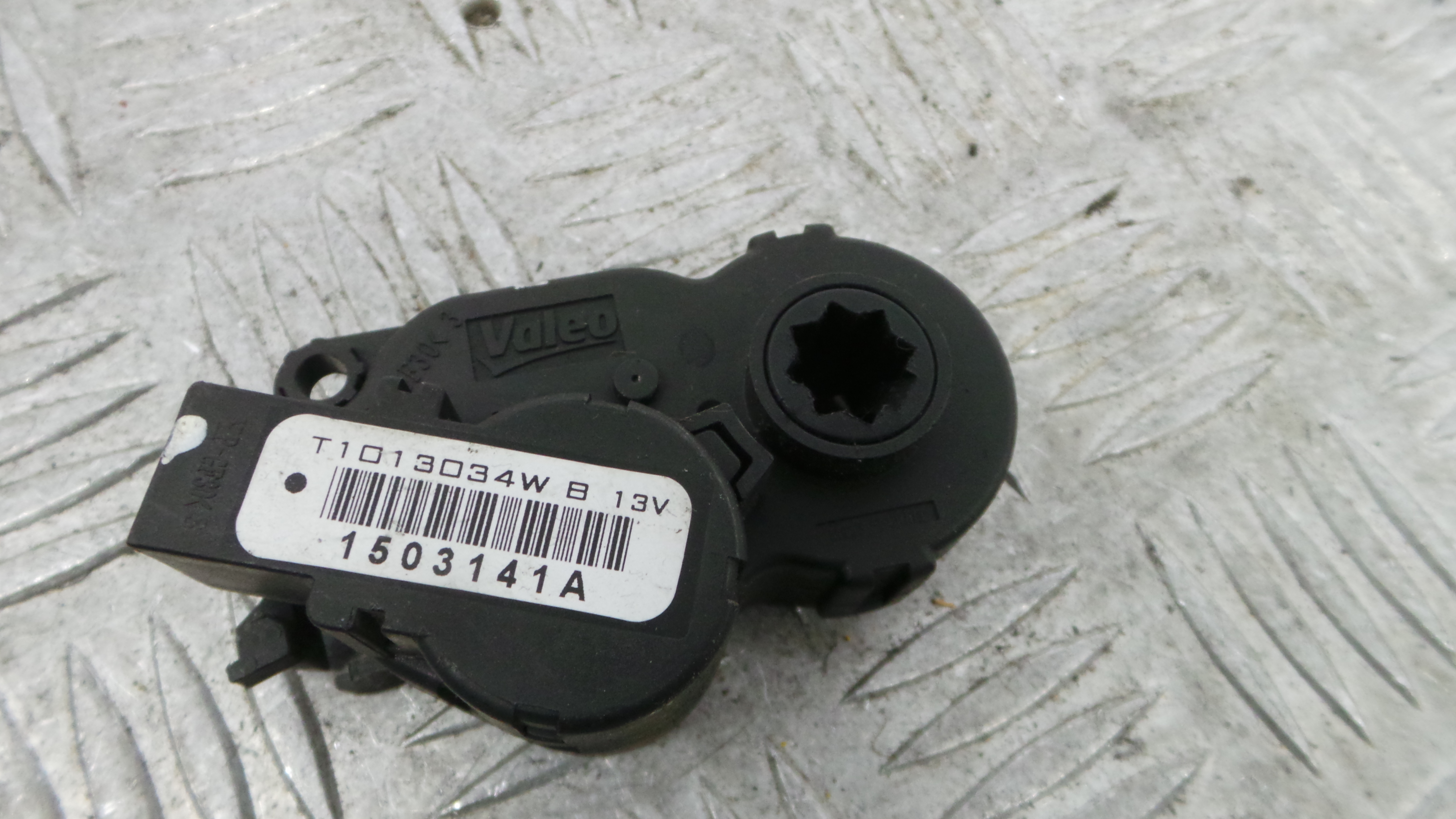 Atuador do Circuito de Ar T1013034WB - RENAULT CLIO IV (BH_)-38050283 Atuador do Circuito de Ar T1013034WB - RENAULT CLIO IV (BH_)-38050283