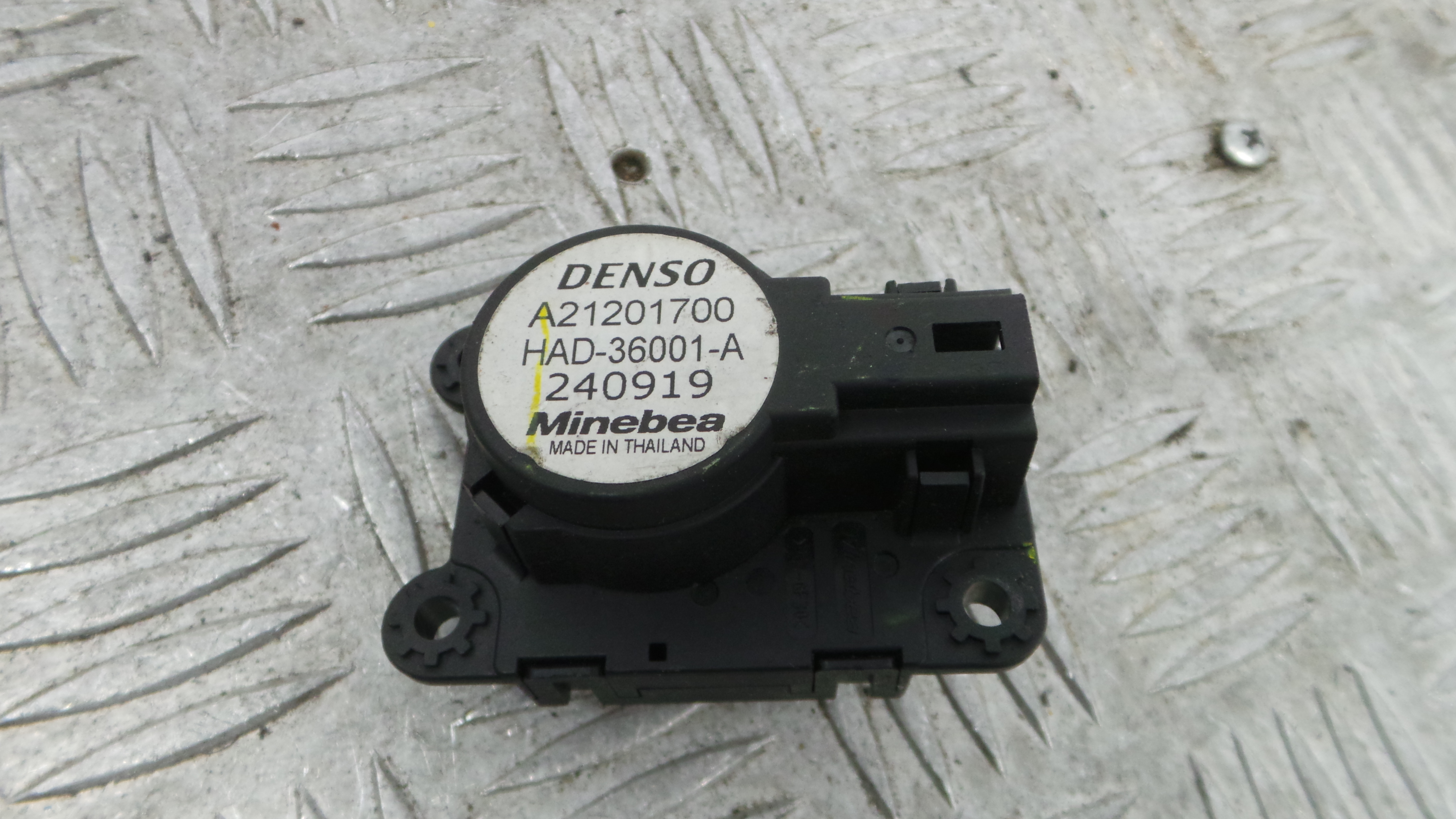 Atuador do Circuito de Ar A21201700 - RENAULT CLIO V (B7_)-38050301 Atuador do Circuito de Ar A21201700 - RENAULT CLIO V (B7_)-38050301