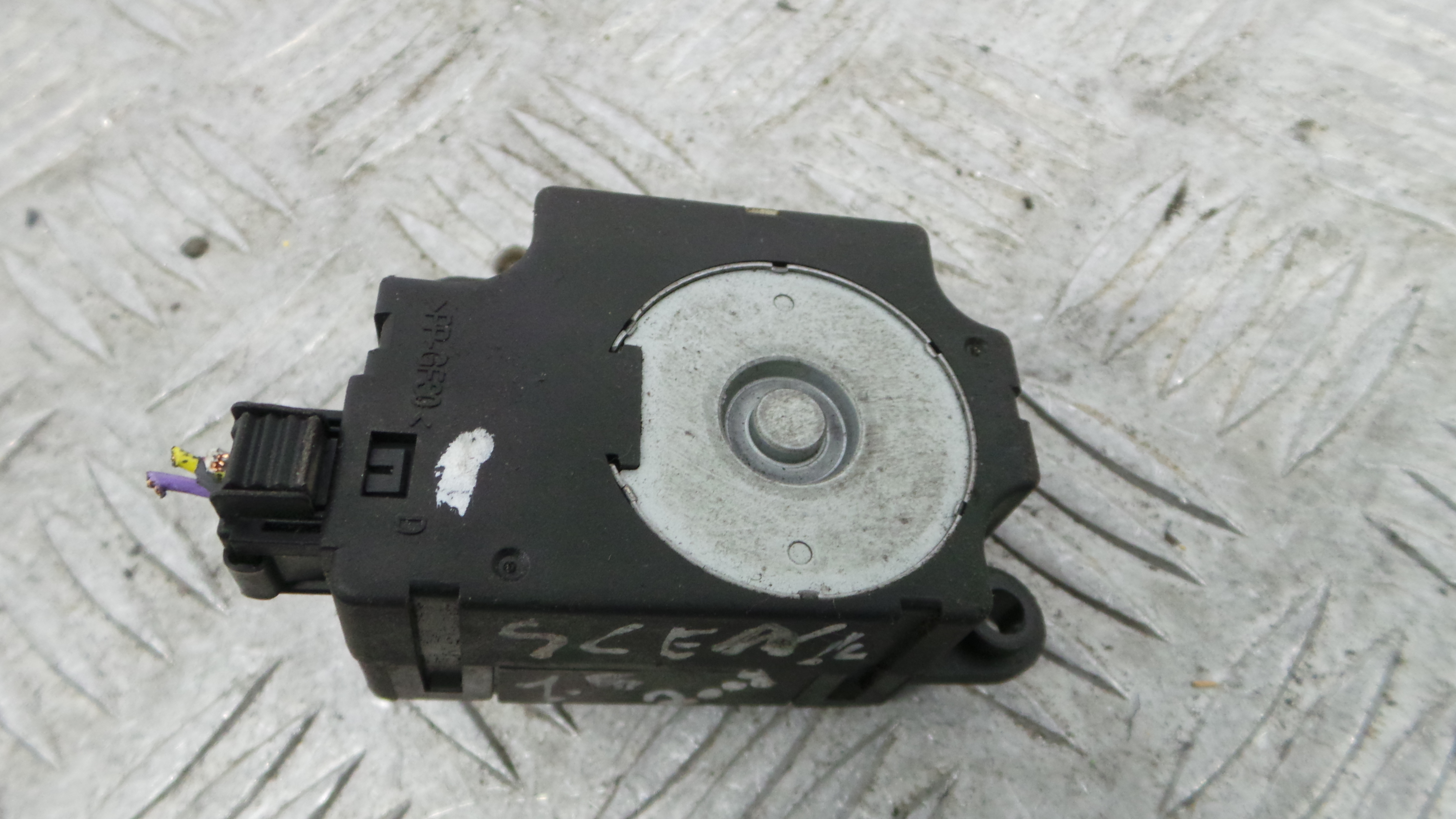 Atuador do Circuito de Ar T1006419G - RENAULT SCÉNIC III (JZ0/1_)-38050304 Atuador do Circuito de Ar T1006419G - RENAULT SCÉNIC III (JZ0/1_)-38050304