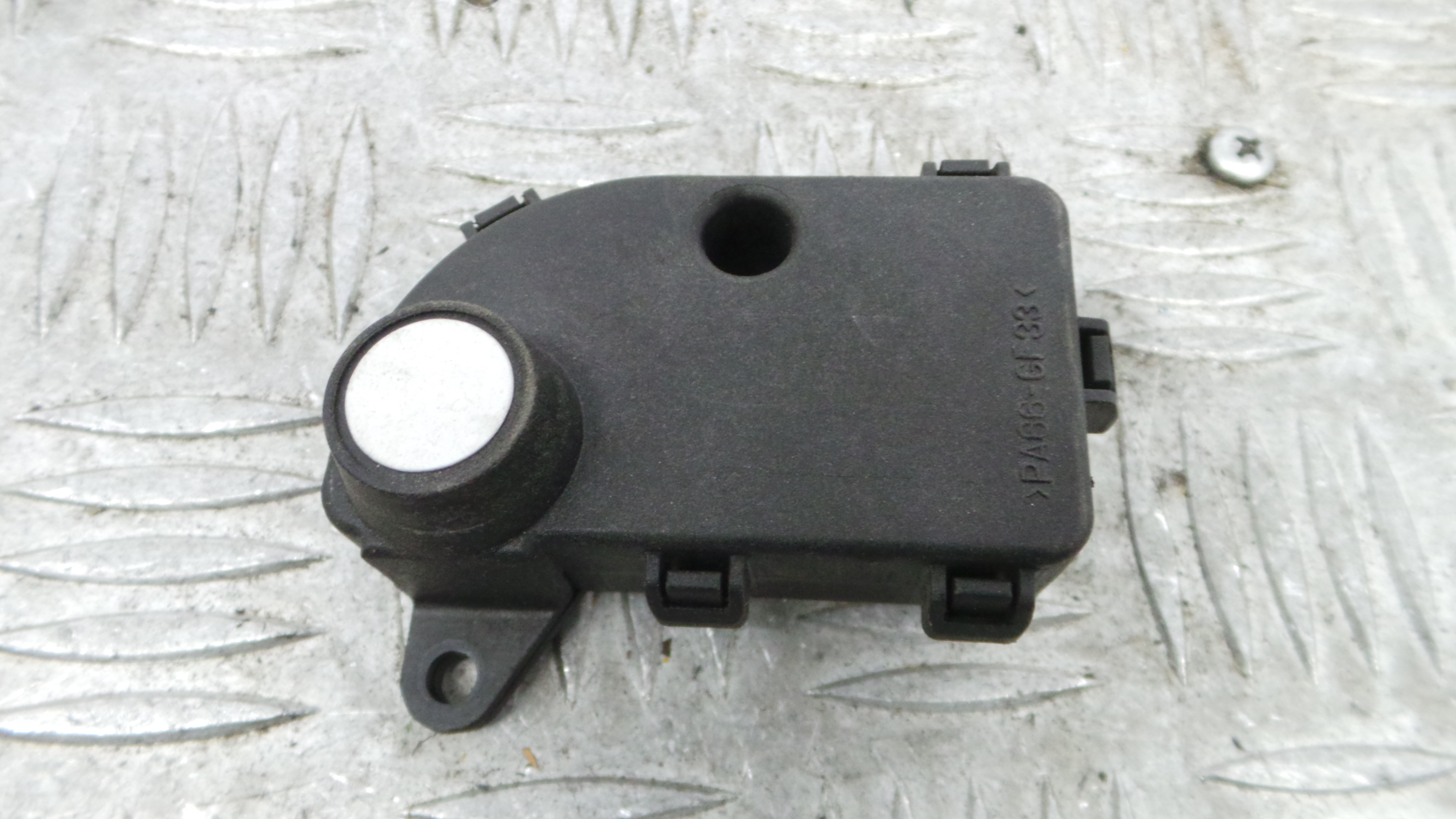 Atuador do Circuito de Ar  52485219 - RENAULT LAGUNA II (BG0/1_)-38050316