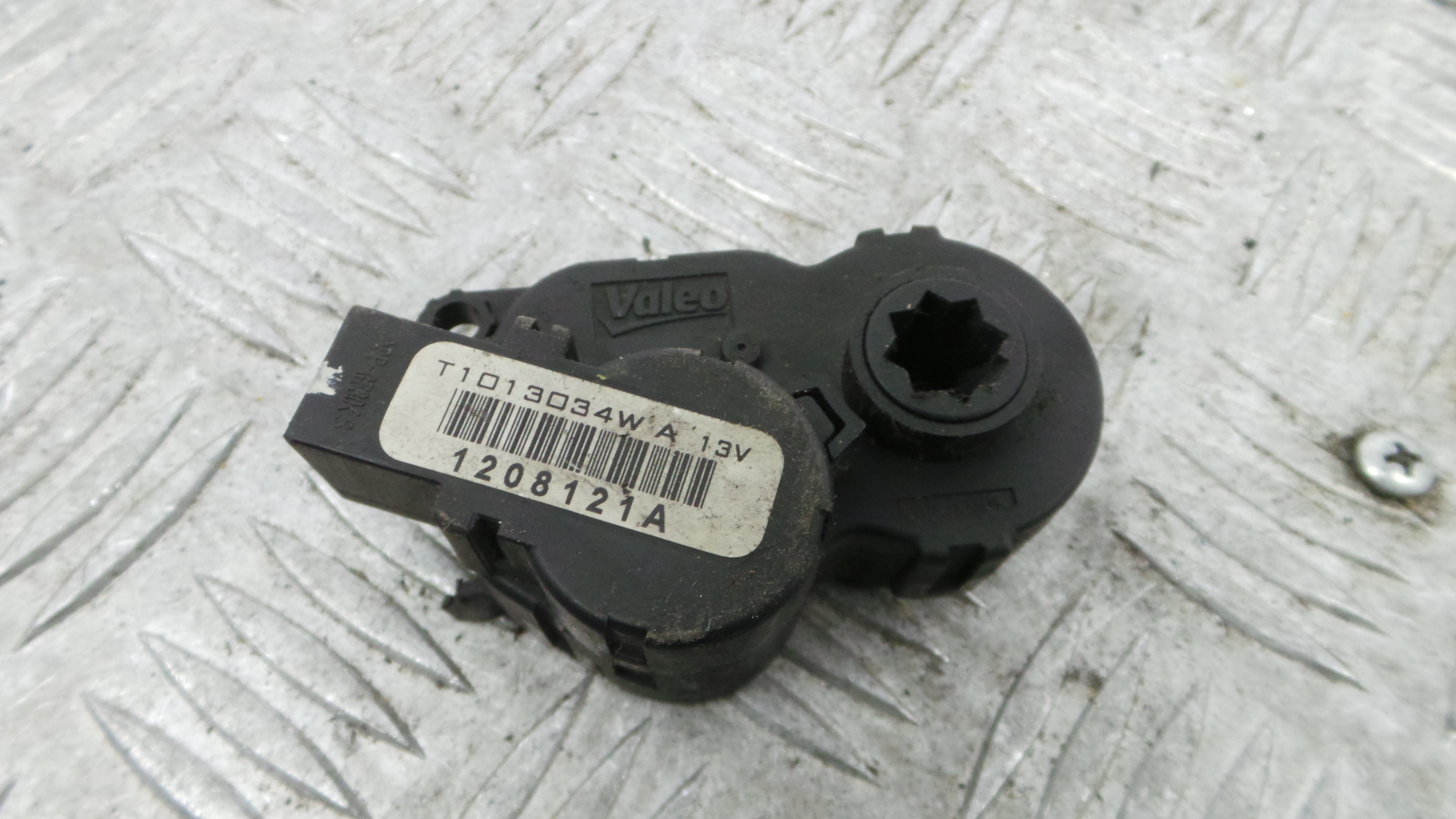 Atuador do Circuito de Ar T1013034WA - RENAULT CLIO IV (BH_)-38050337 Atuador do Circuito de Ar T1013034WA - RENAULT CLIO IV (BH_)-38050337