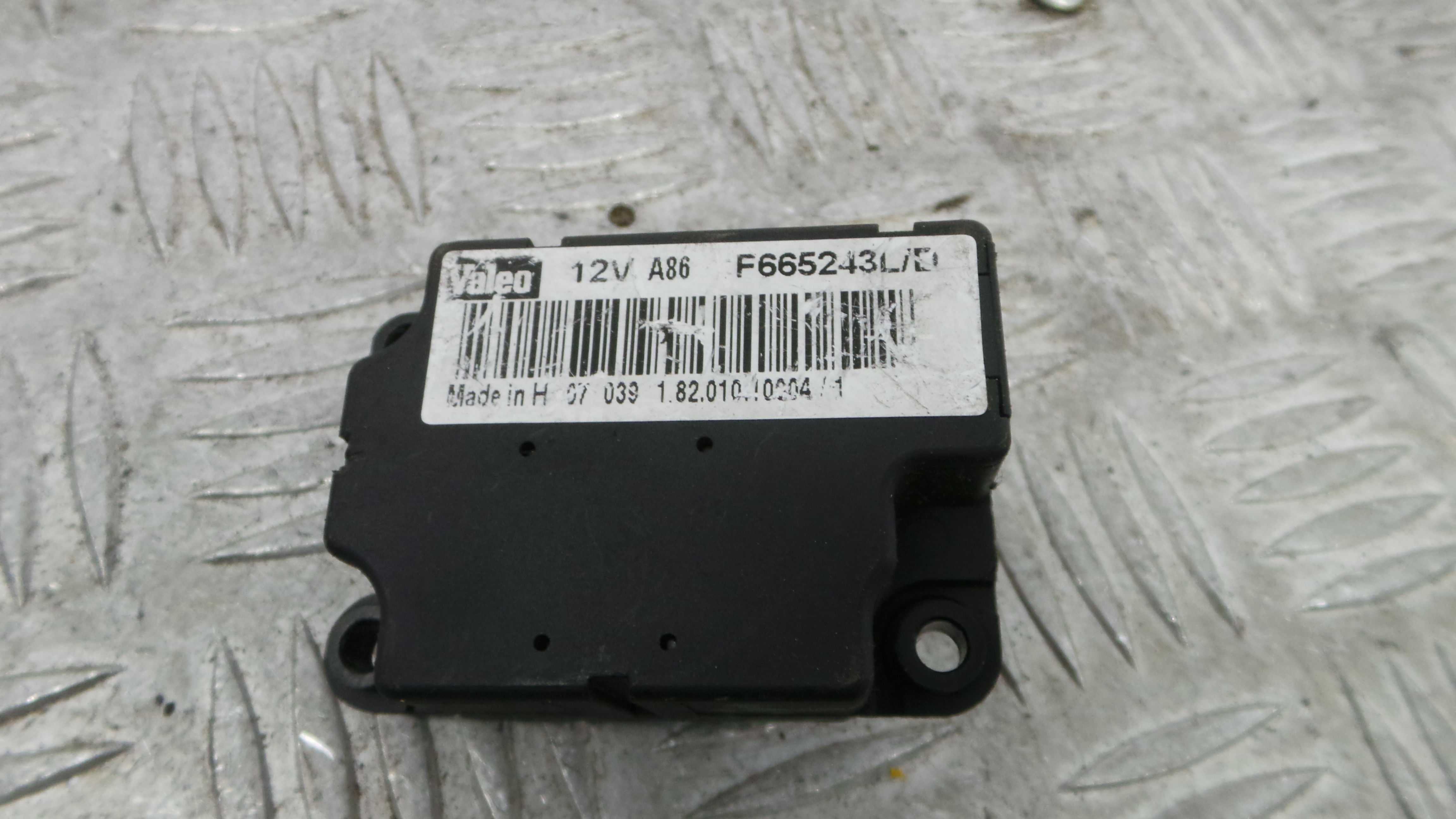 Atuador do Circuito de Ar  F665243L - RENAULT SCÉNIC II (JM0/1_)-38050397