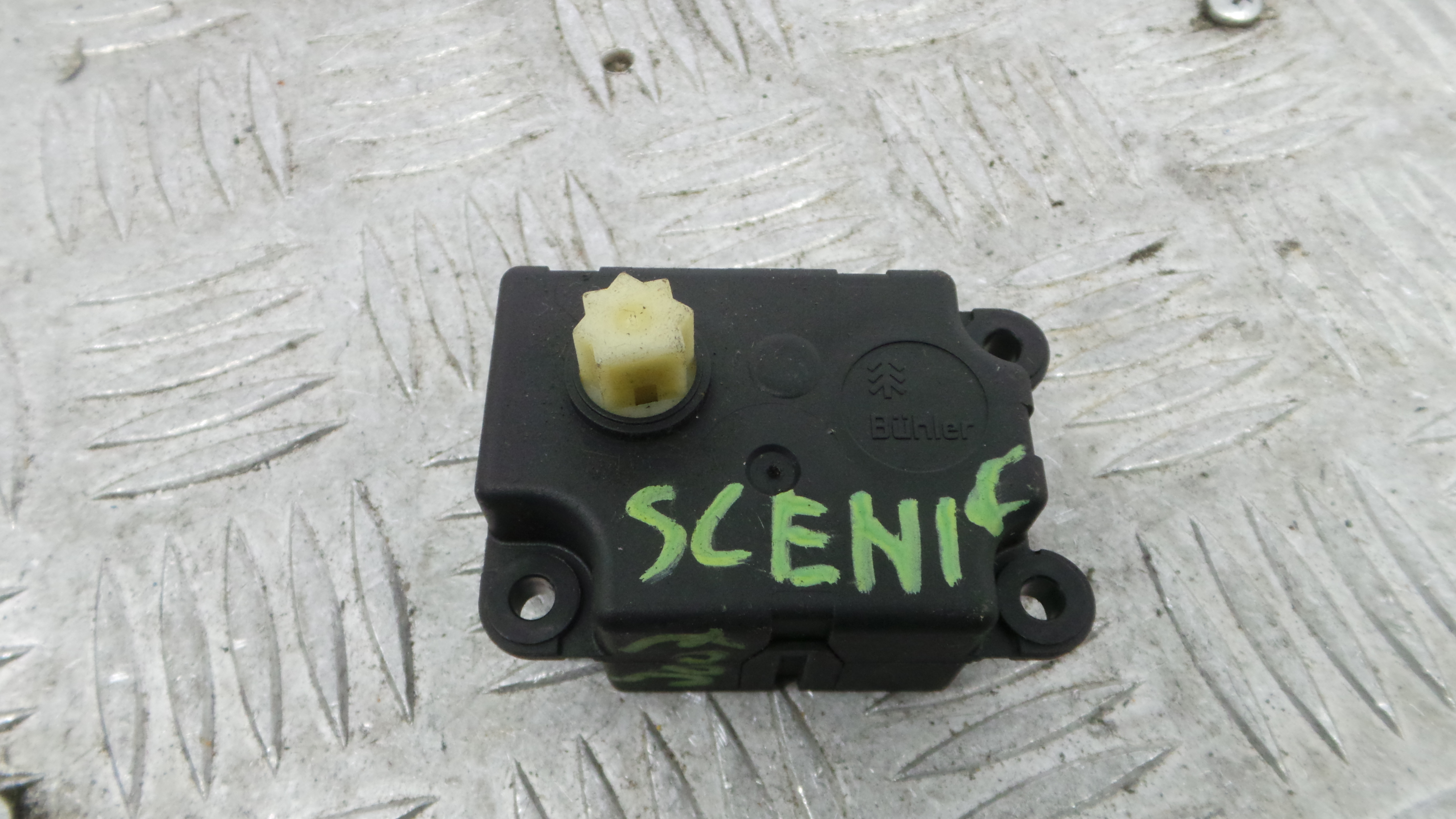 Atuador do Circuito de Ar  F665243L - RENAULT SCÉNIC II (JM0/1_)-38050397