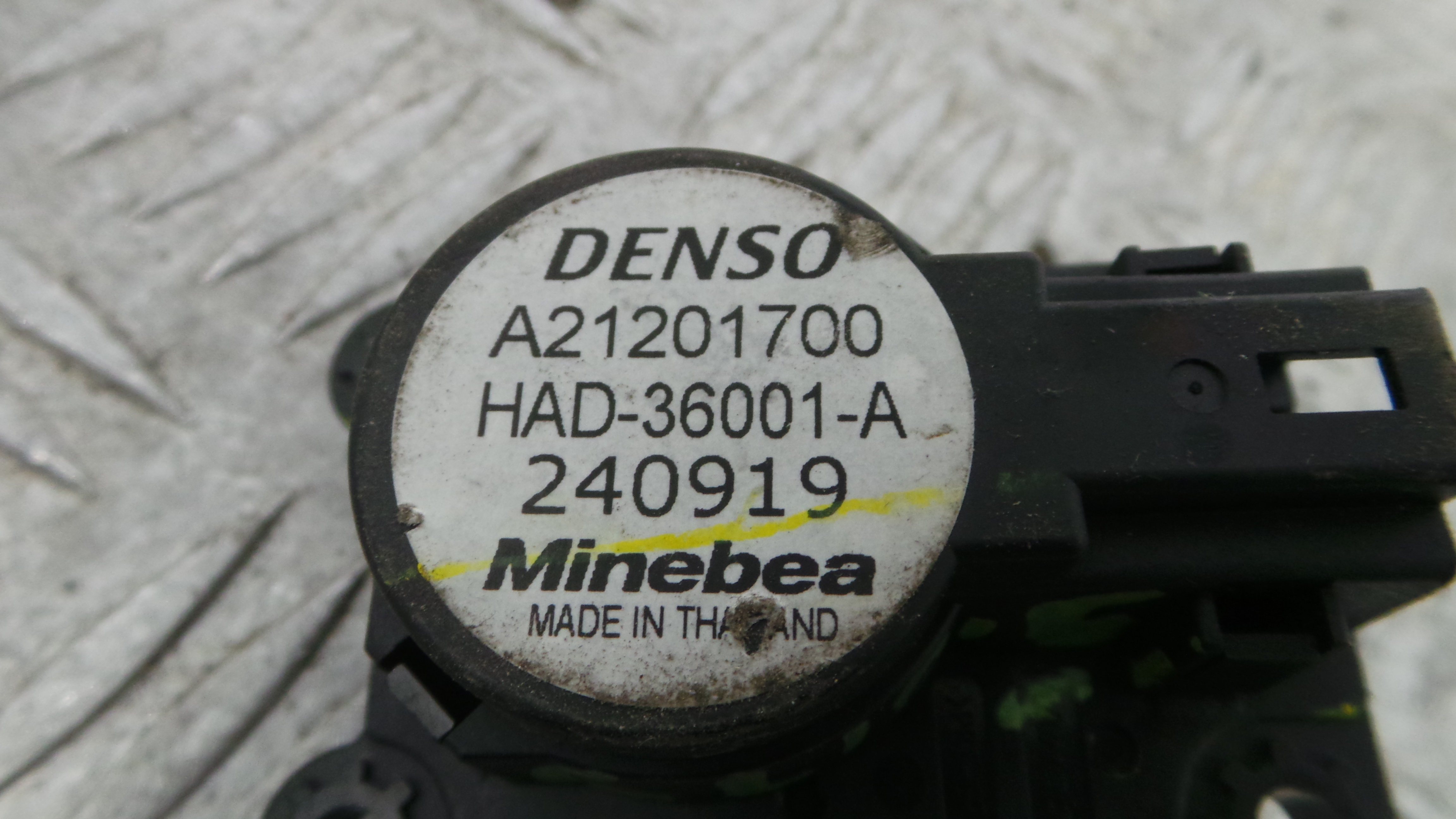 Atuador do Circuito de Ar  A21201700 - RENAULT CLIO V (B7_)-38050417