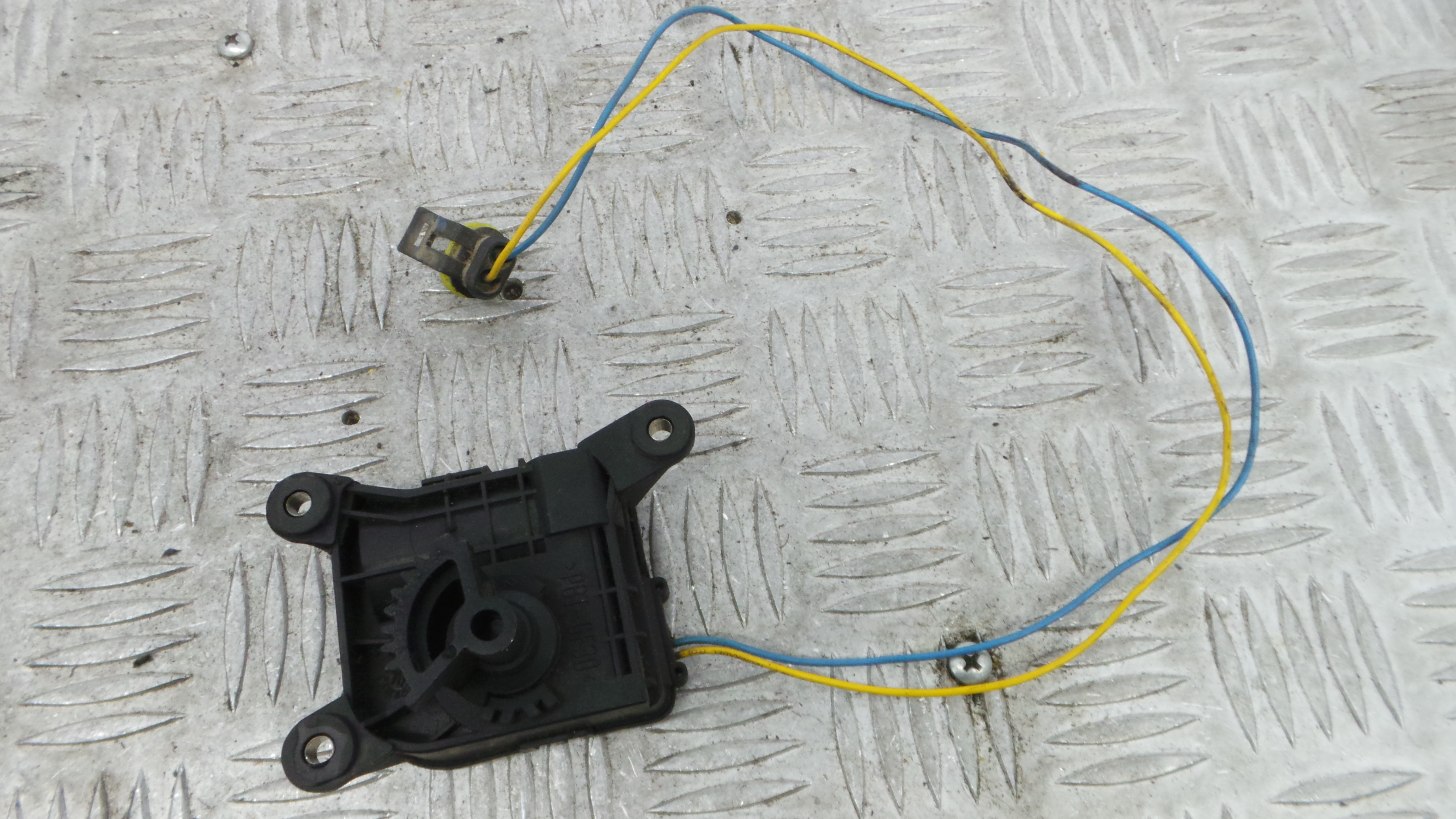 Atuador do Circuito de Ar - RENAULT CLIO II (BB_, CB_), CLIO Mk II (BB_, CB_)-38050445