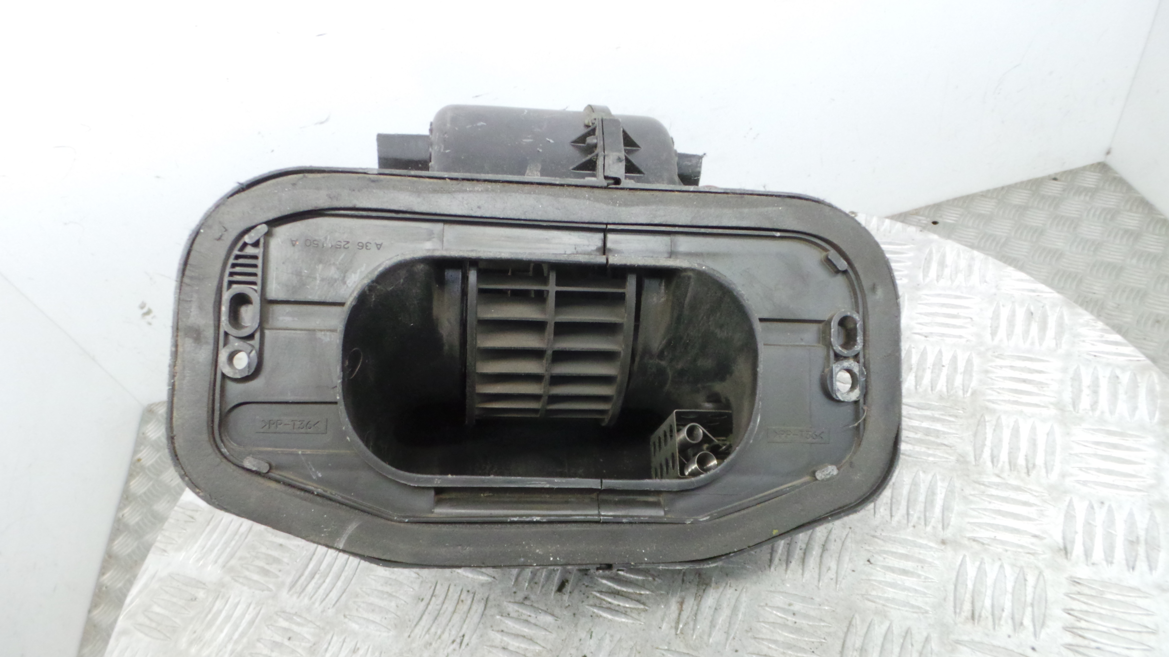 Motor da Chauffage / Motor de Sofagem 7700810270 - RENAULT CLIO I (B/C57_, 5/357_)-38051043 Motor da Chauffage / Motor de Sofagem 7700810270 - RENAULT CLIO I (B/C57_, 5/357_)-38051043