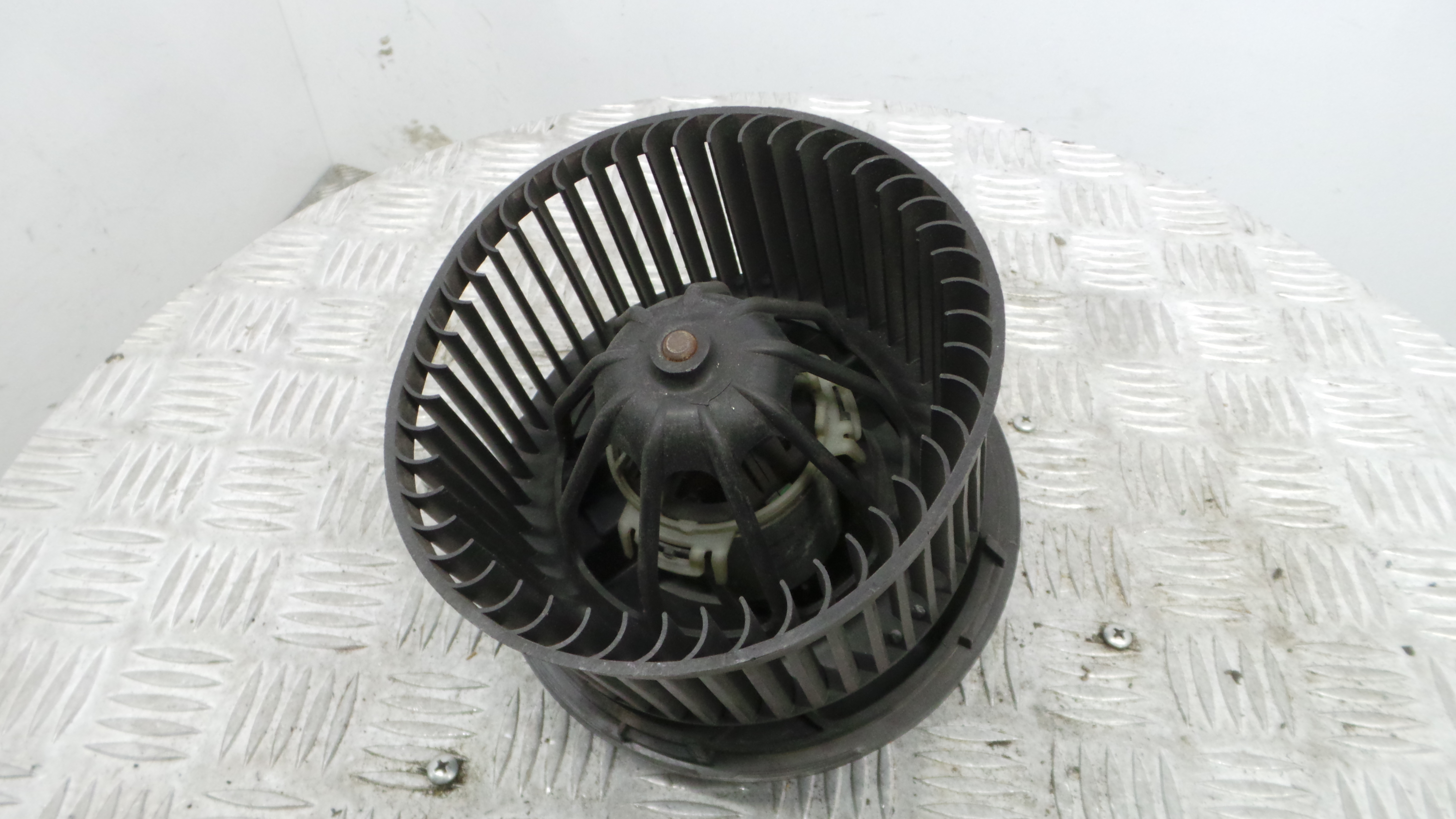 Motor da Chauffage / Motor de Sofagem M030910G – RENAULT MEGANE II (BM0/1_, CM0/1_) Motor da Chauffage / Motor de Sofagem M030910G – RENAULT MEGANE II (BM0/1_, CM0/1_)