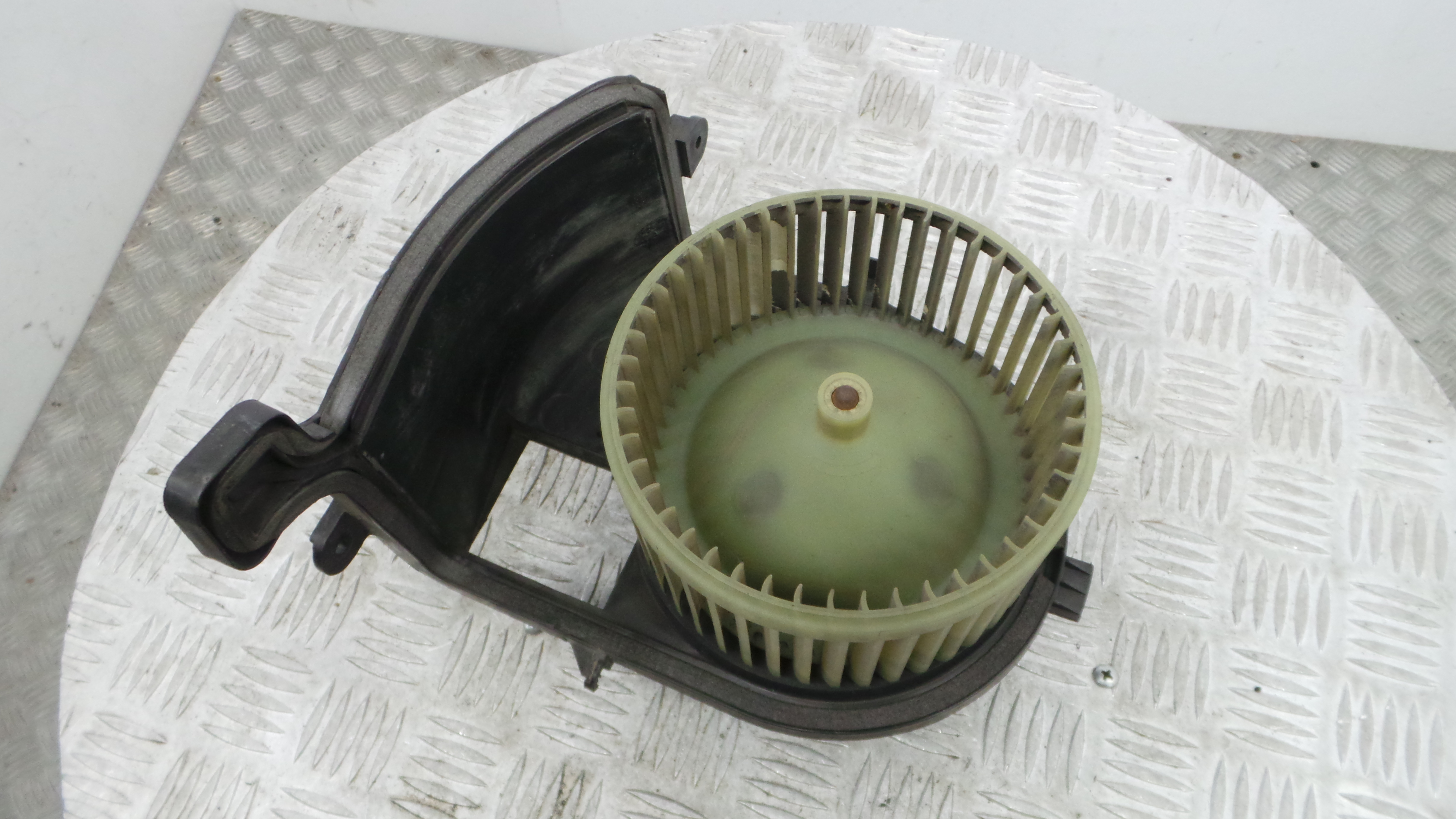 Motor da Chauffage / Motor de Sofagem 576320300 – RENAULT CLIO II (BB_, CB_), CLIO Mk II (BB_, CB_) Motor da Chauffage / Motor de Sofagem 576320300 – RENAULT CLIO II (BB_, CB_), CLIO Mk II (BB_, CB_)