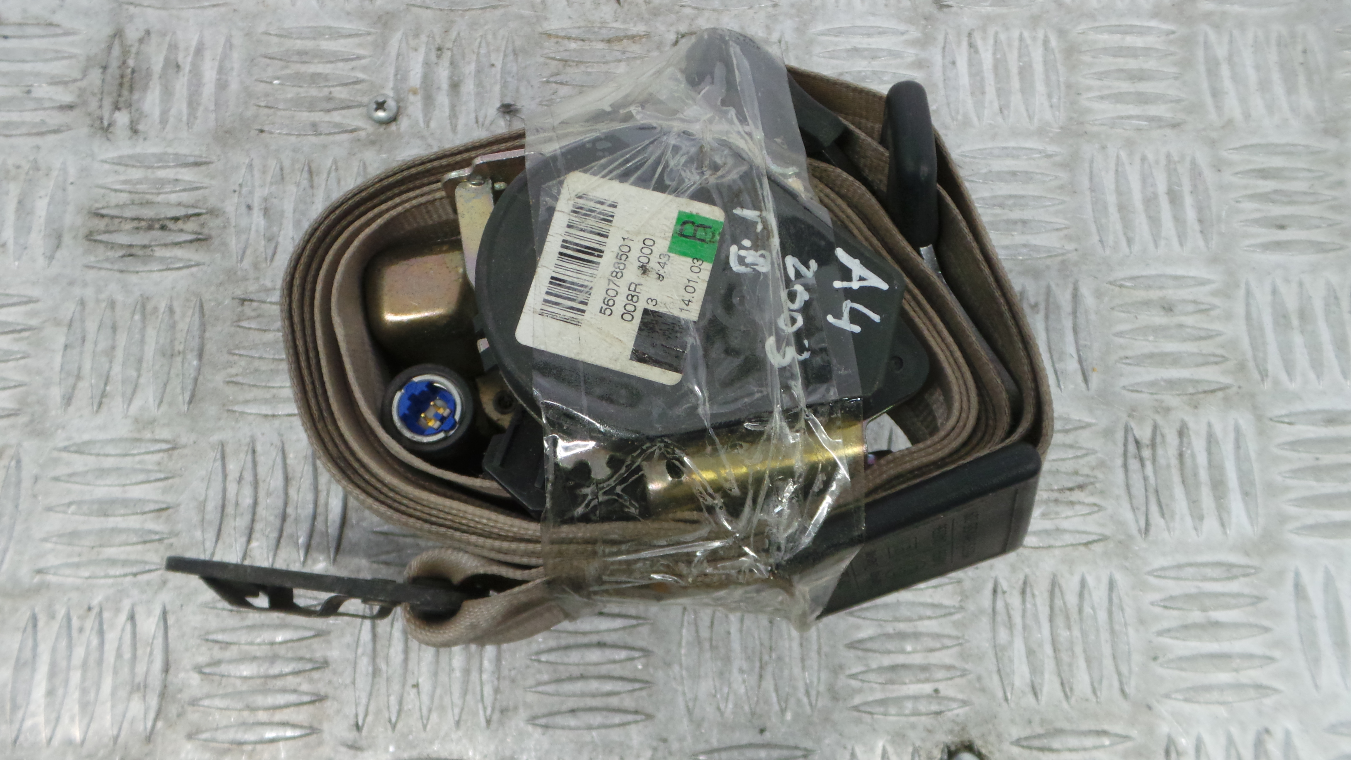 Cinto Frente Direito   560788501 - AUDI A4 B6 (8E2)-38059795