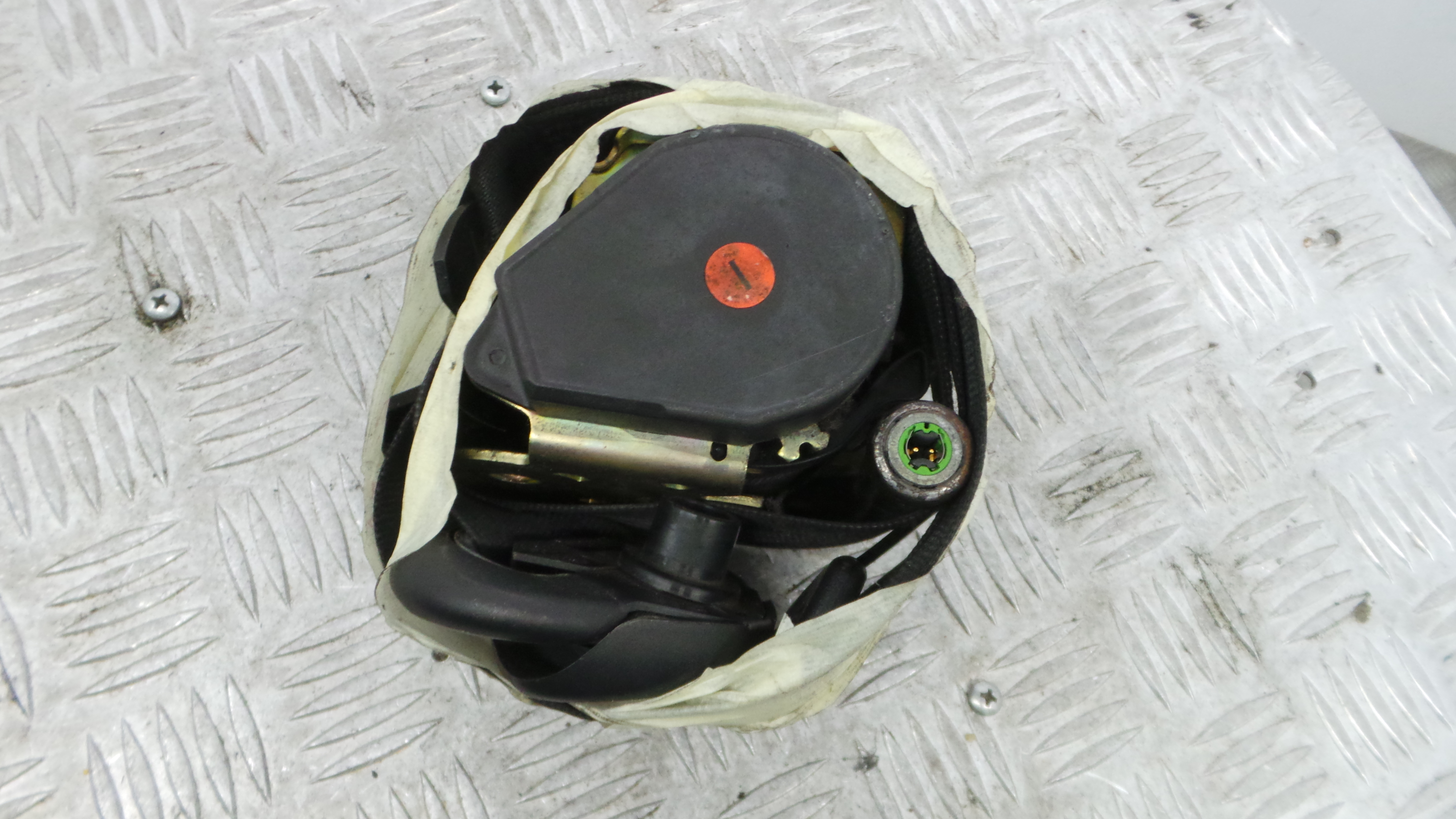 Cinto Frente Esq   - SEAT IBIZA II (6K1), IBIZA Mk II (6K1)-38059957