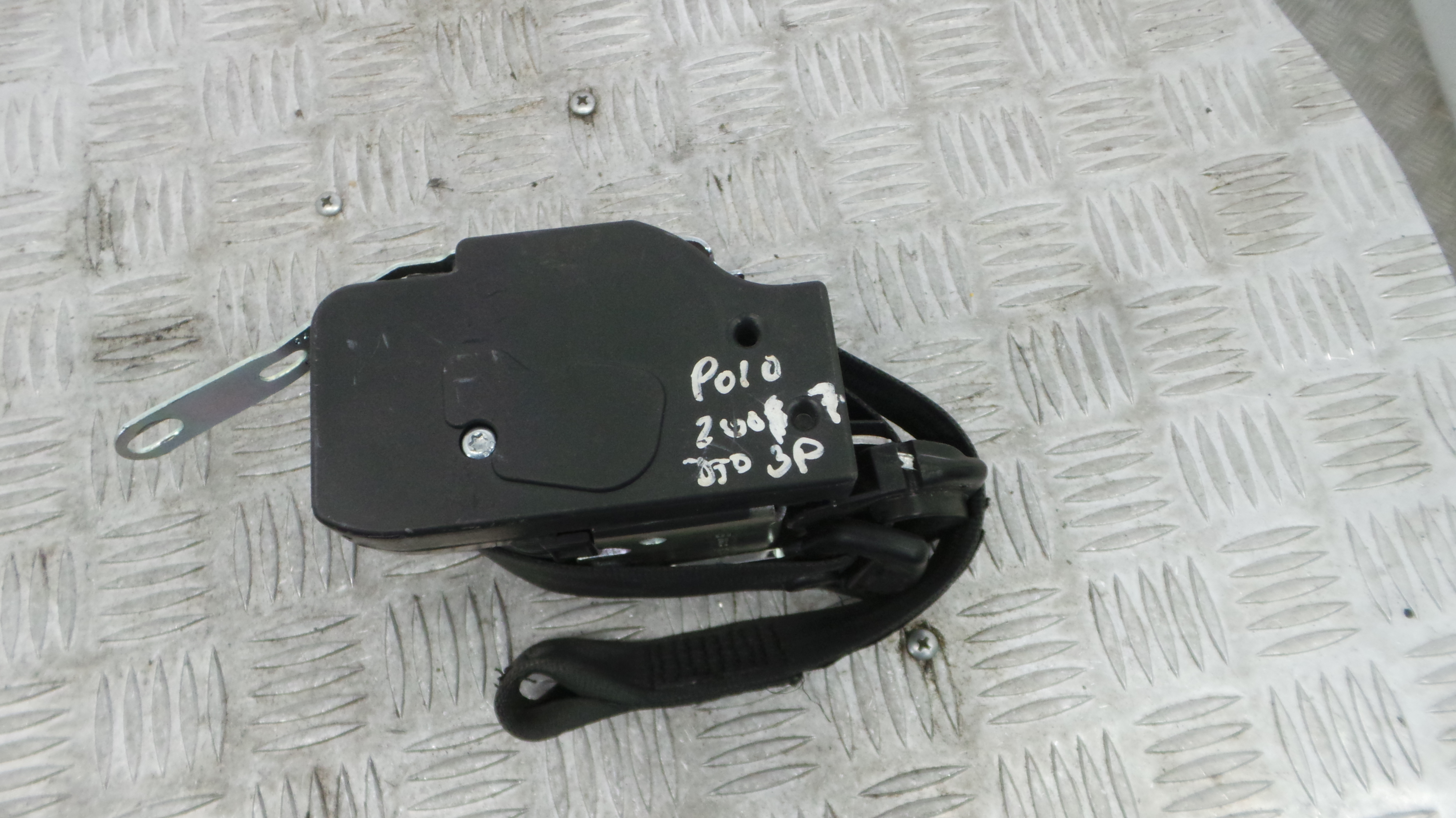 Cinto Frente Direito    - VW POLO (9N_, 9A_)-38059976