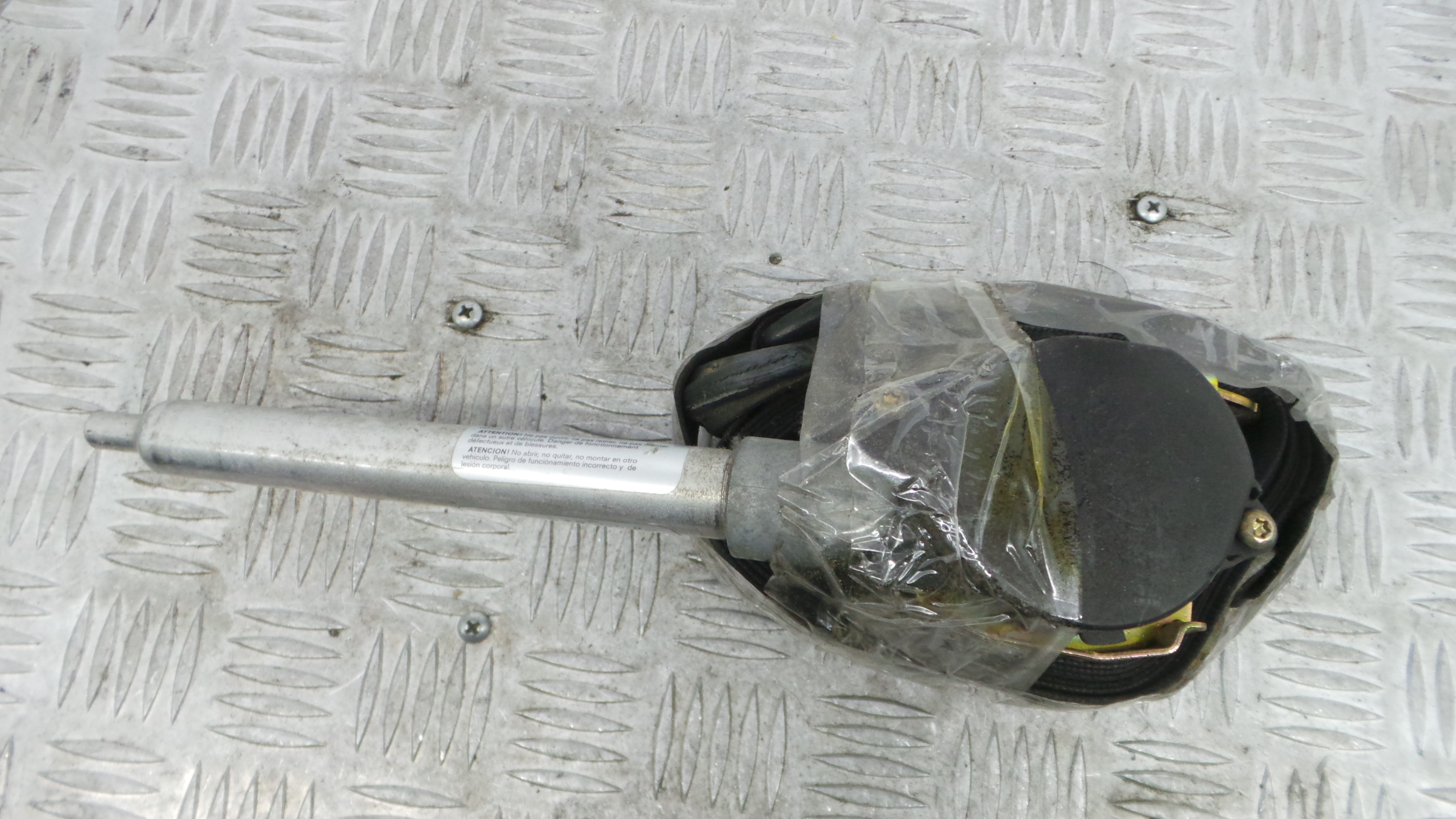 Cinto Frente Esq 0566040200 - AUDI A4 B5 Avant (8D5)-38059981