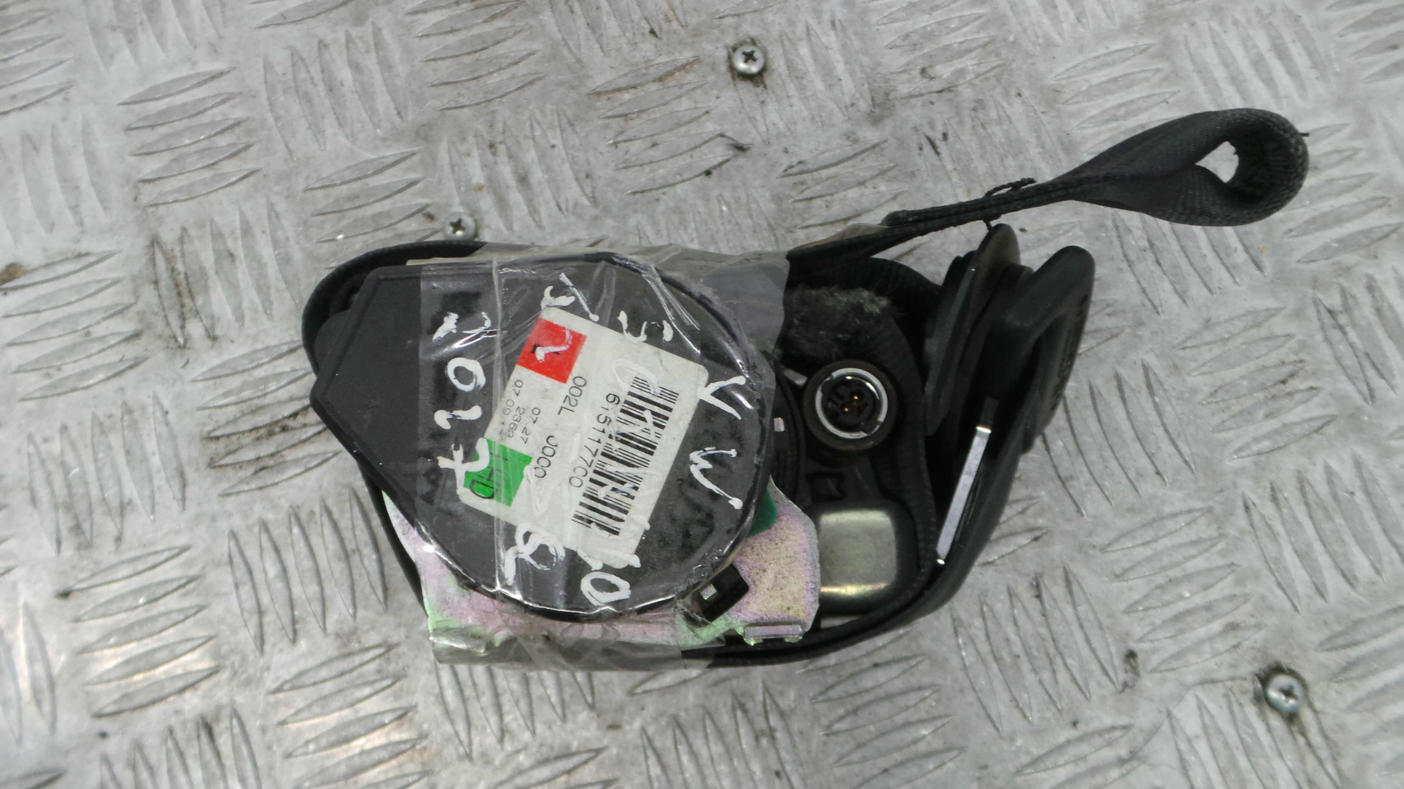 Cinto Frente Esq  615117700 - VW SCIROCCO III (137, 138)-38060008