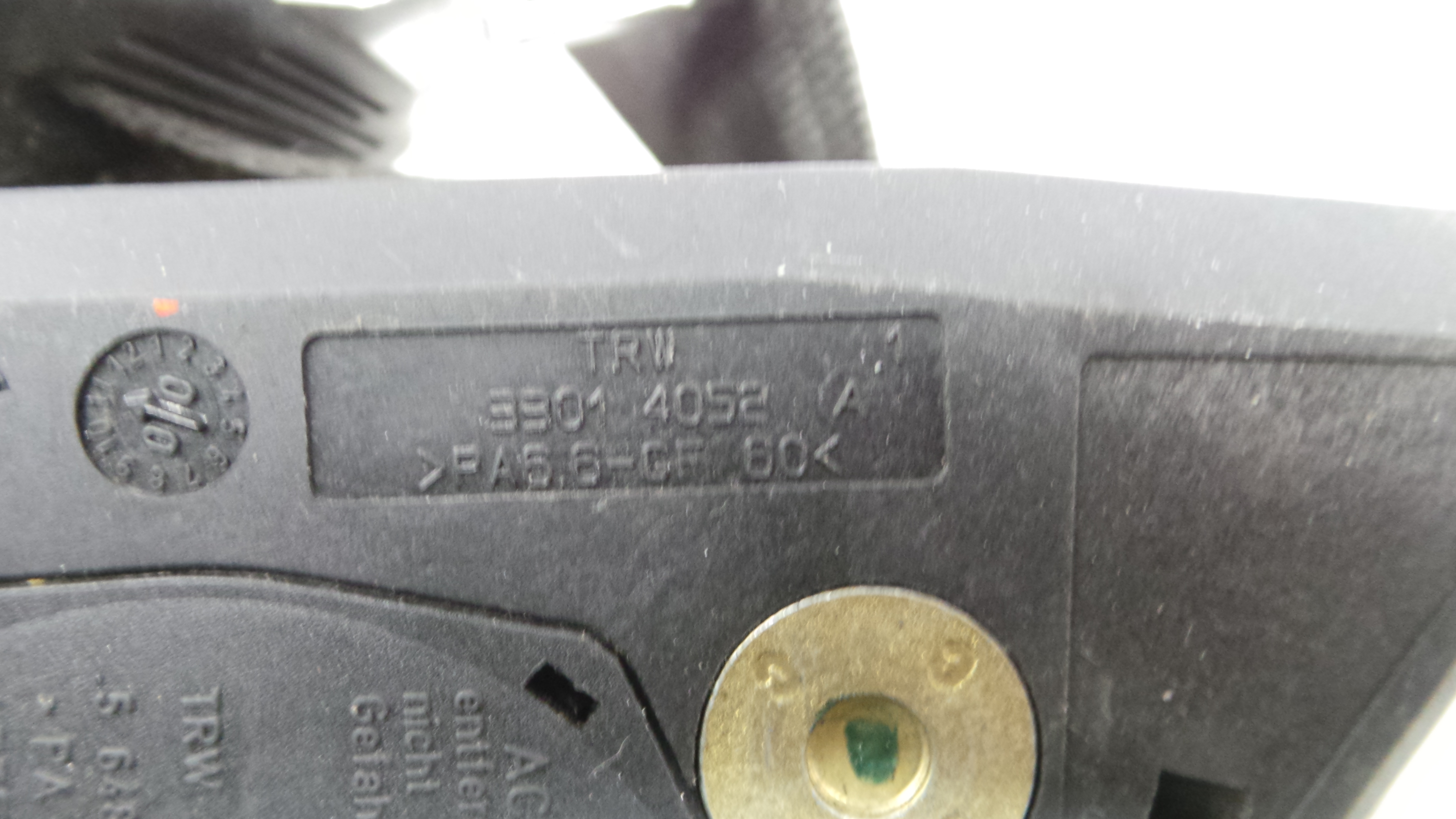 Cinto Frente Esq  33014052A - VW GOLF IV (1J1), GOLF Mk IV (1J1)-38060012