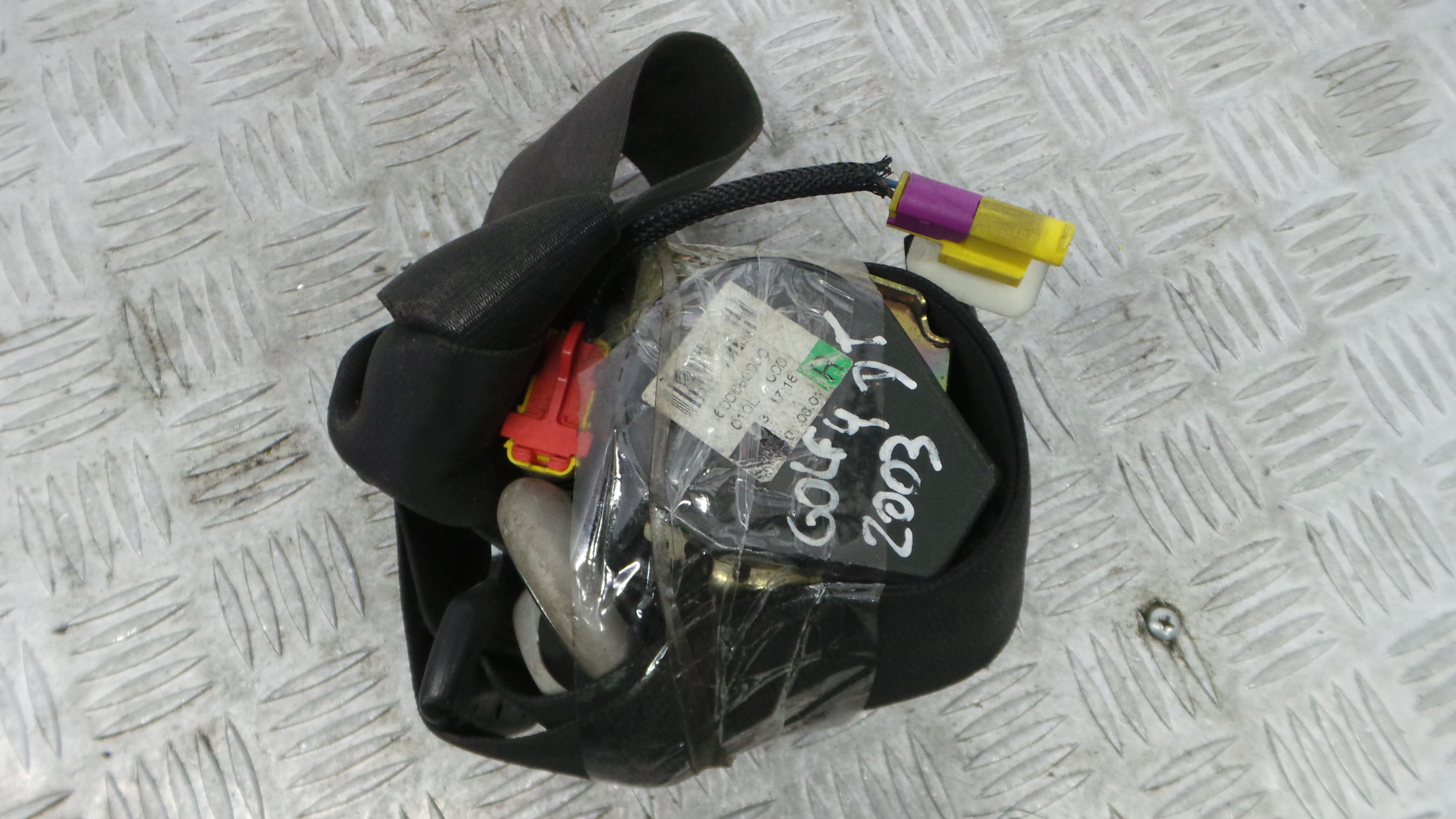 Cinto Frente Direito    - VW GOLF IV (1J1), GOLF Mk IV (1J1)-38060022