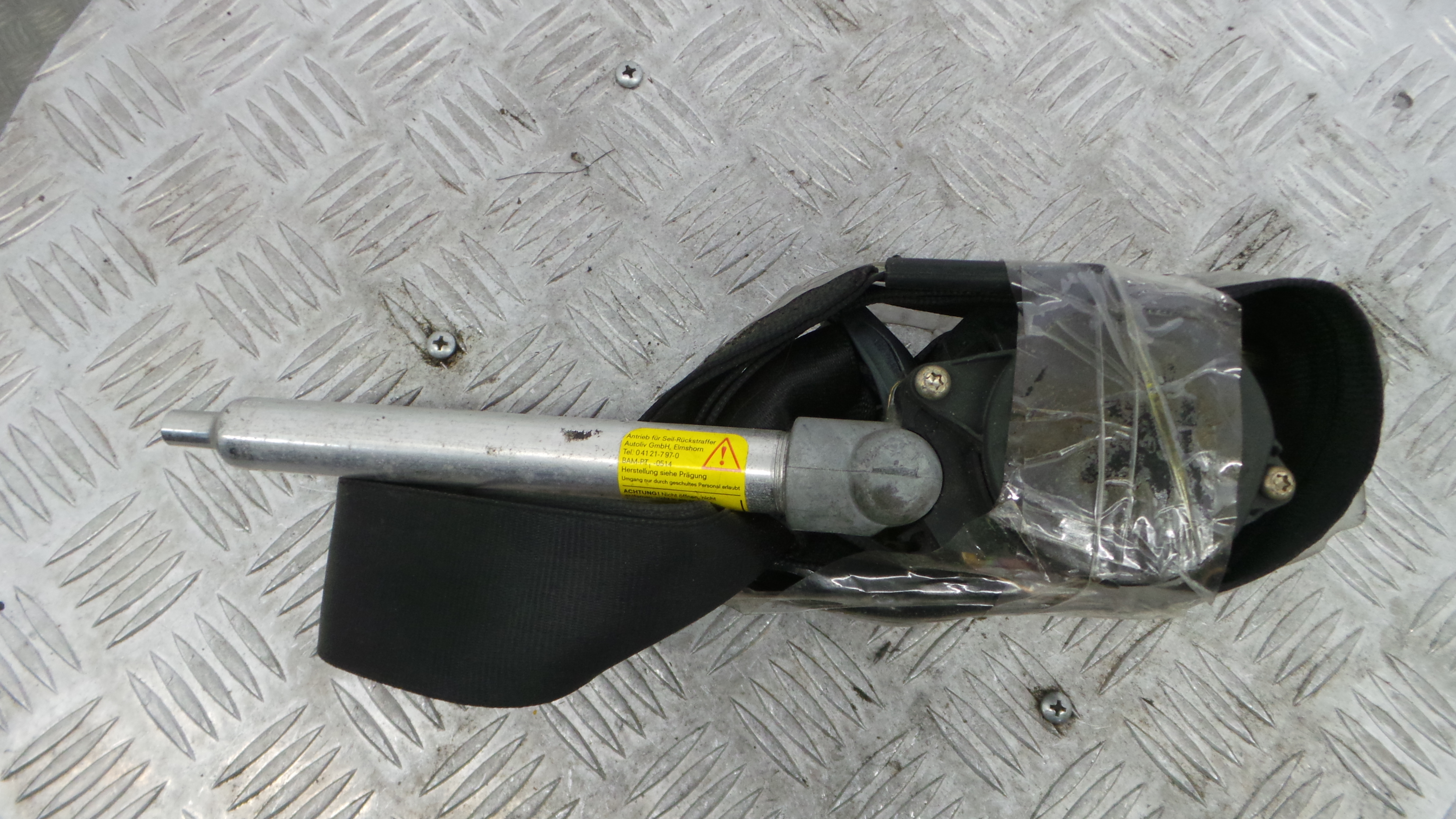 Cinto Frente Esq   - AUDI A3 (8L1)-38060427