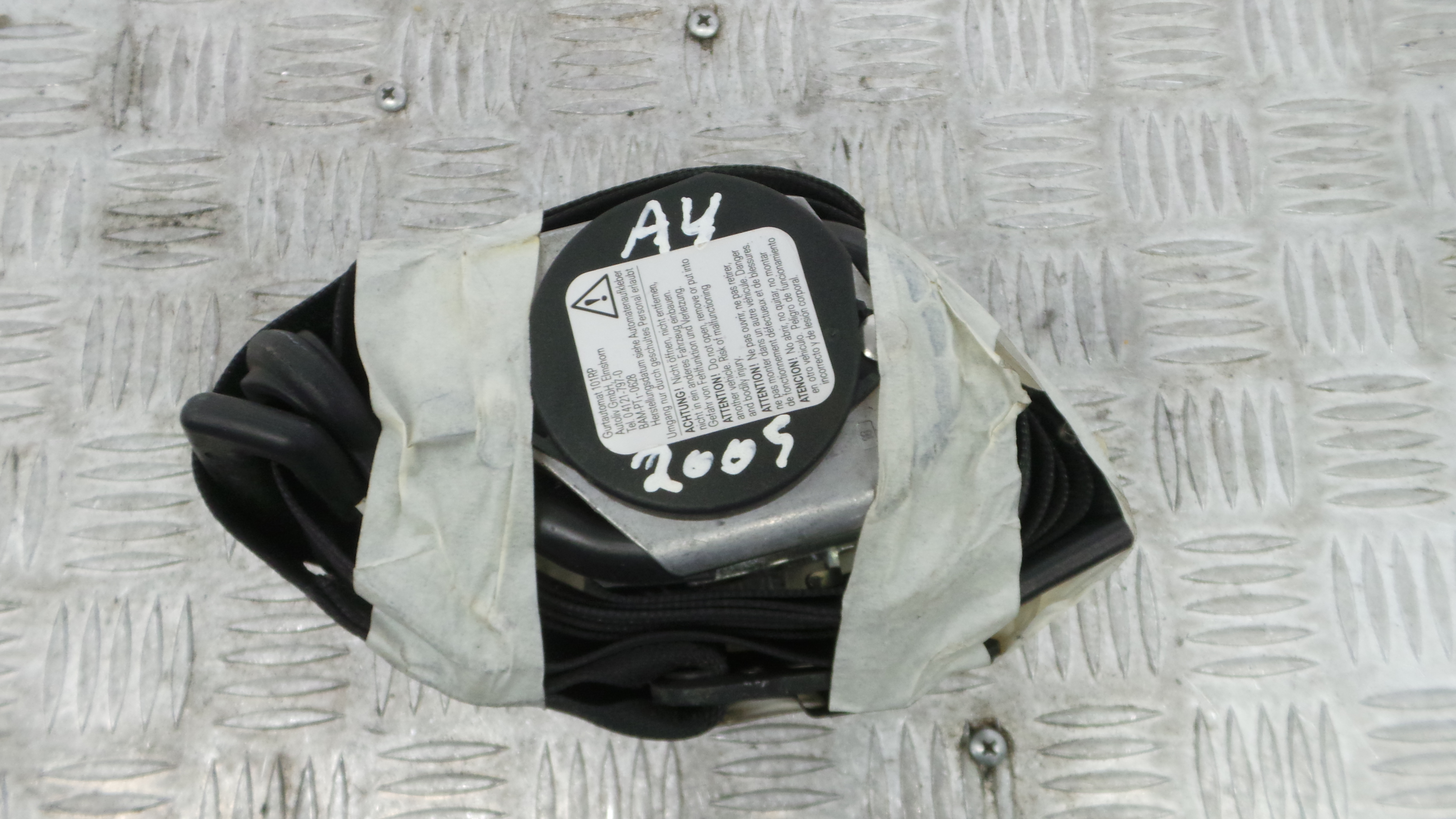 Cinto Frente Esq  560788401 - AUDI A4 B7 (8EC)-38060451