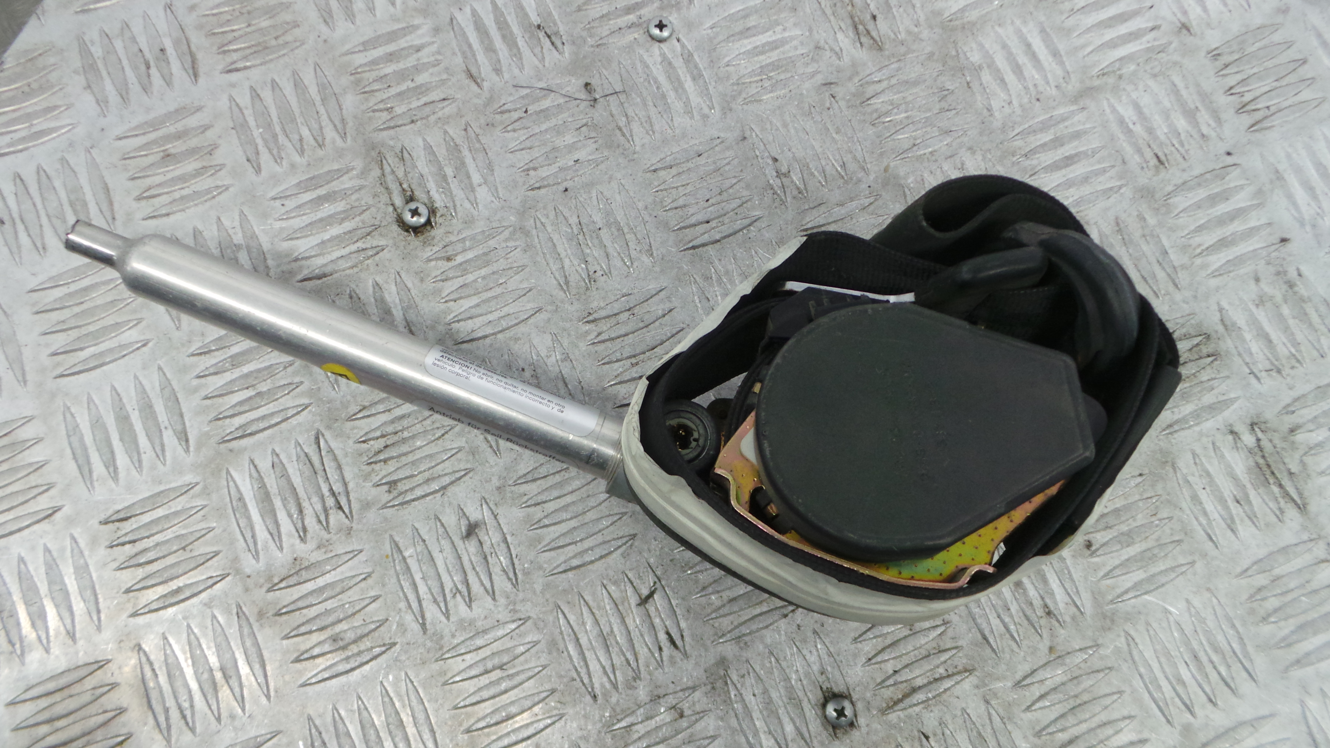 Cinto Frente Direito 0566289401 - AUDI A3 (8L1)-38060466