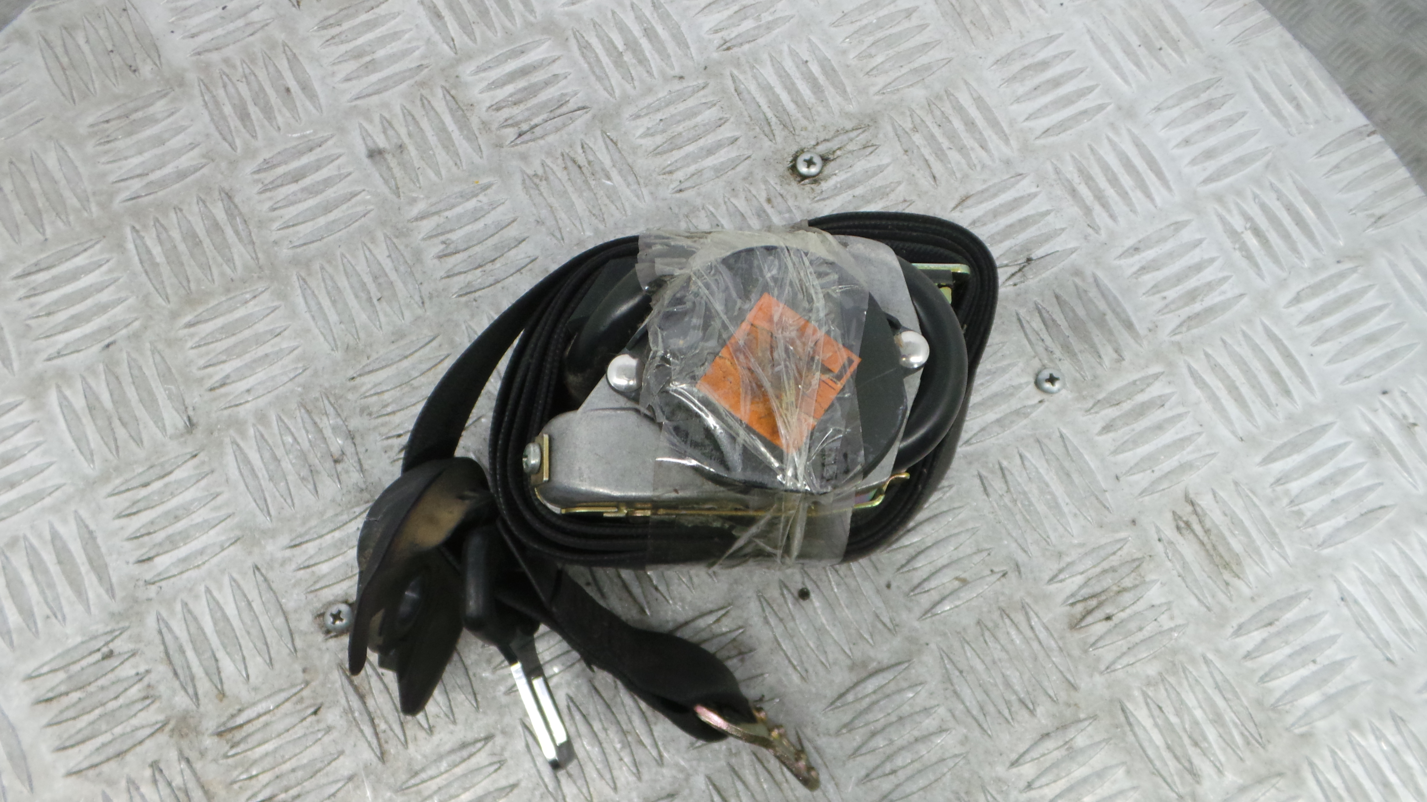 Cinto Frente Esq   - VW PASSAT B5 Estate (3B5), PASSAT B5 Variant (3B5)-38060500