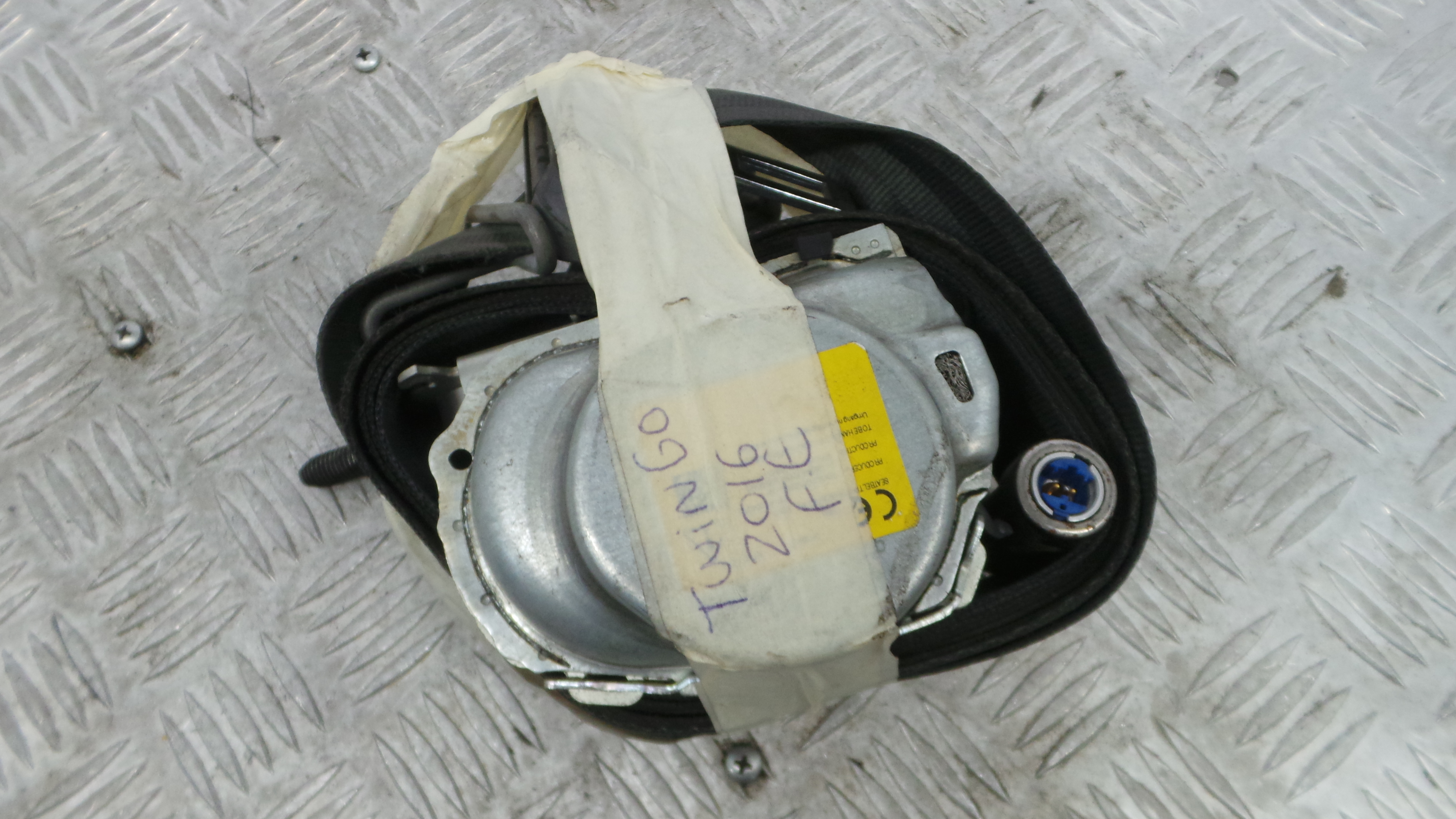 Cinto Frente Esq   - RENAULT TWINGO III (BCM_, BCA_)-38060563