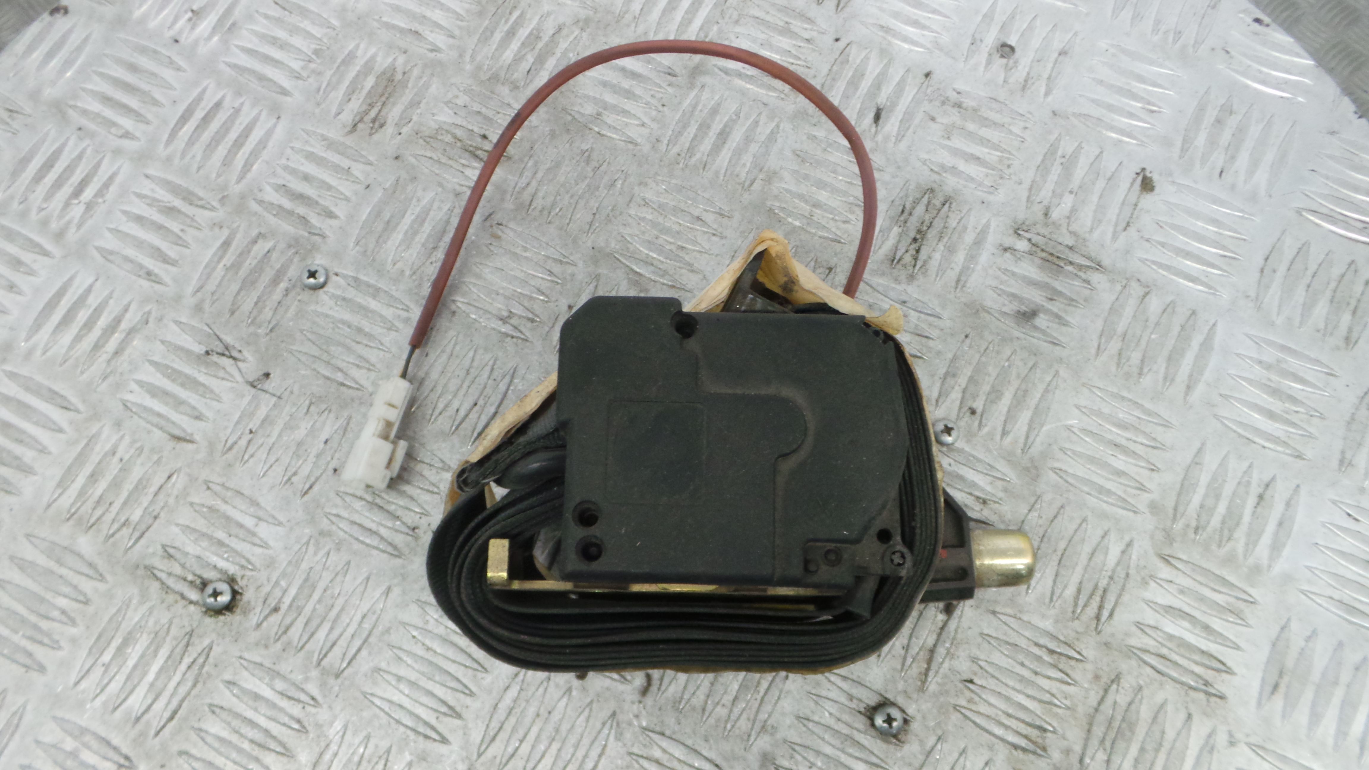 Cinto Trás Esq 33014052A - RENAULT CLIO II (BB_, CB_), CLIO Mk II (BB_, CB_)-38060570