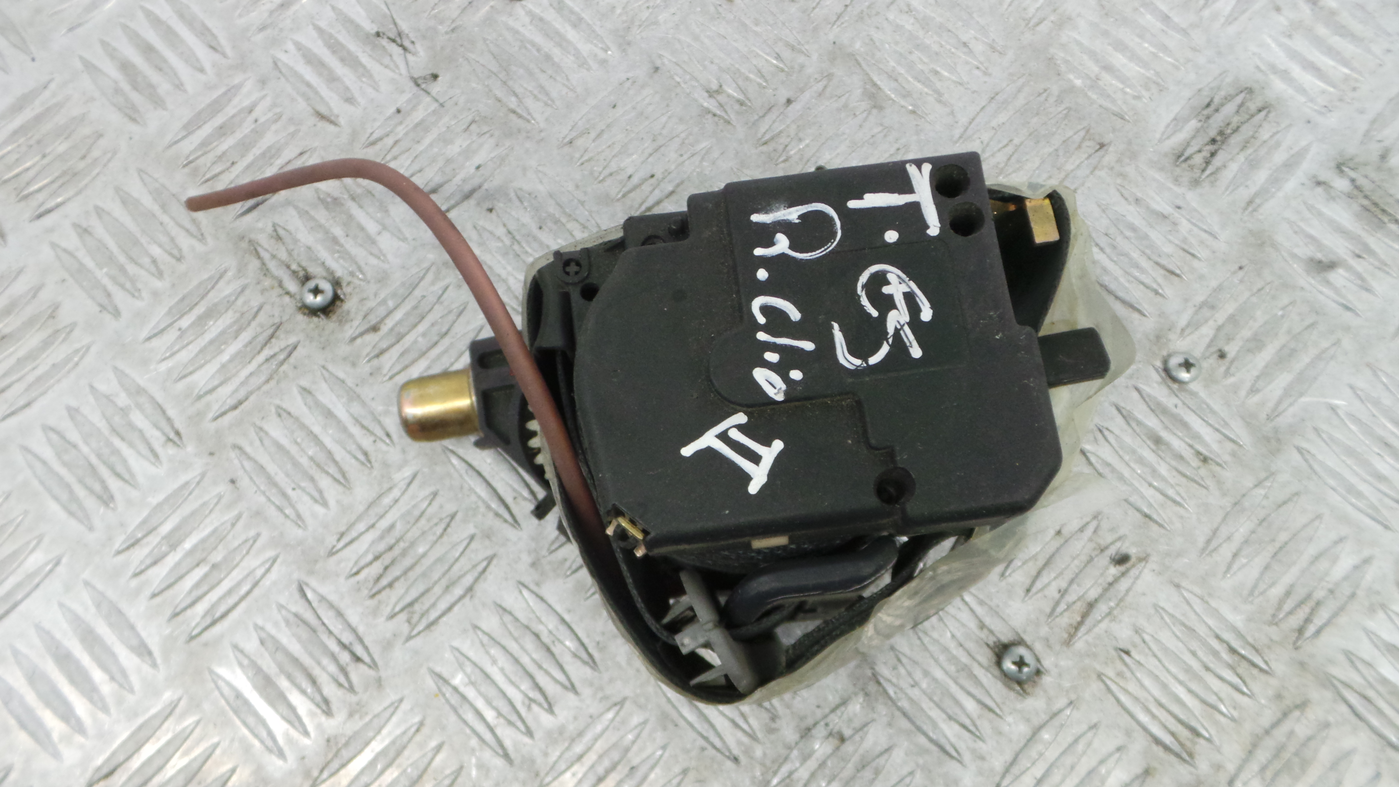 Cinto Trás Esq 33014052A - RENAULT CLIO II (BB_, CB_), CLIO Mk II (BB_, CB_)-38060573