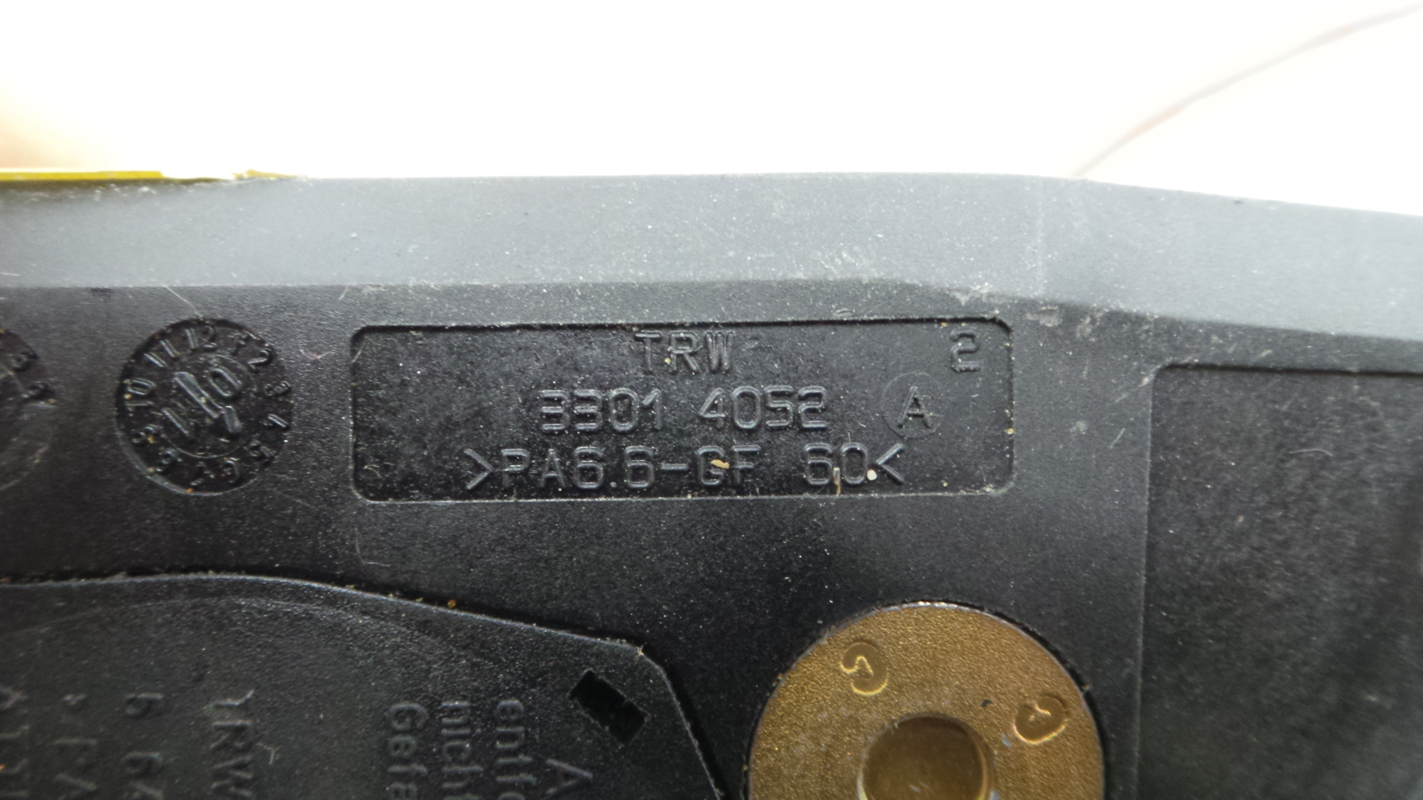 Cinto Trás Esq 33014052A - RENAULT CLIO II (BB_, CB_), CLIO Mk II (BB_, CB_)-38060573