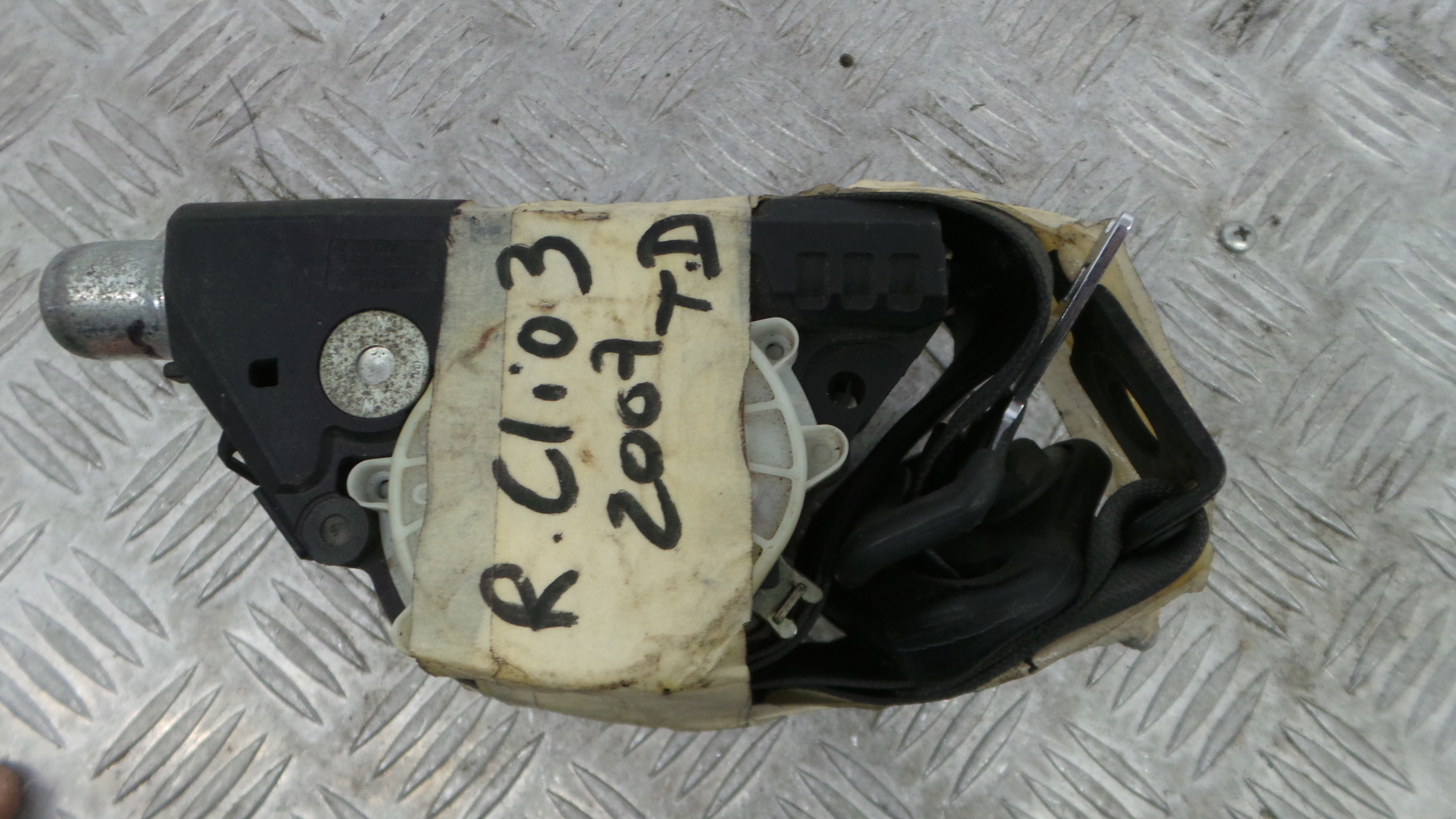 Cinto Trás Dto  - RENAULT CLIO III (BR0/1, CR0/1)-38060609