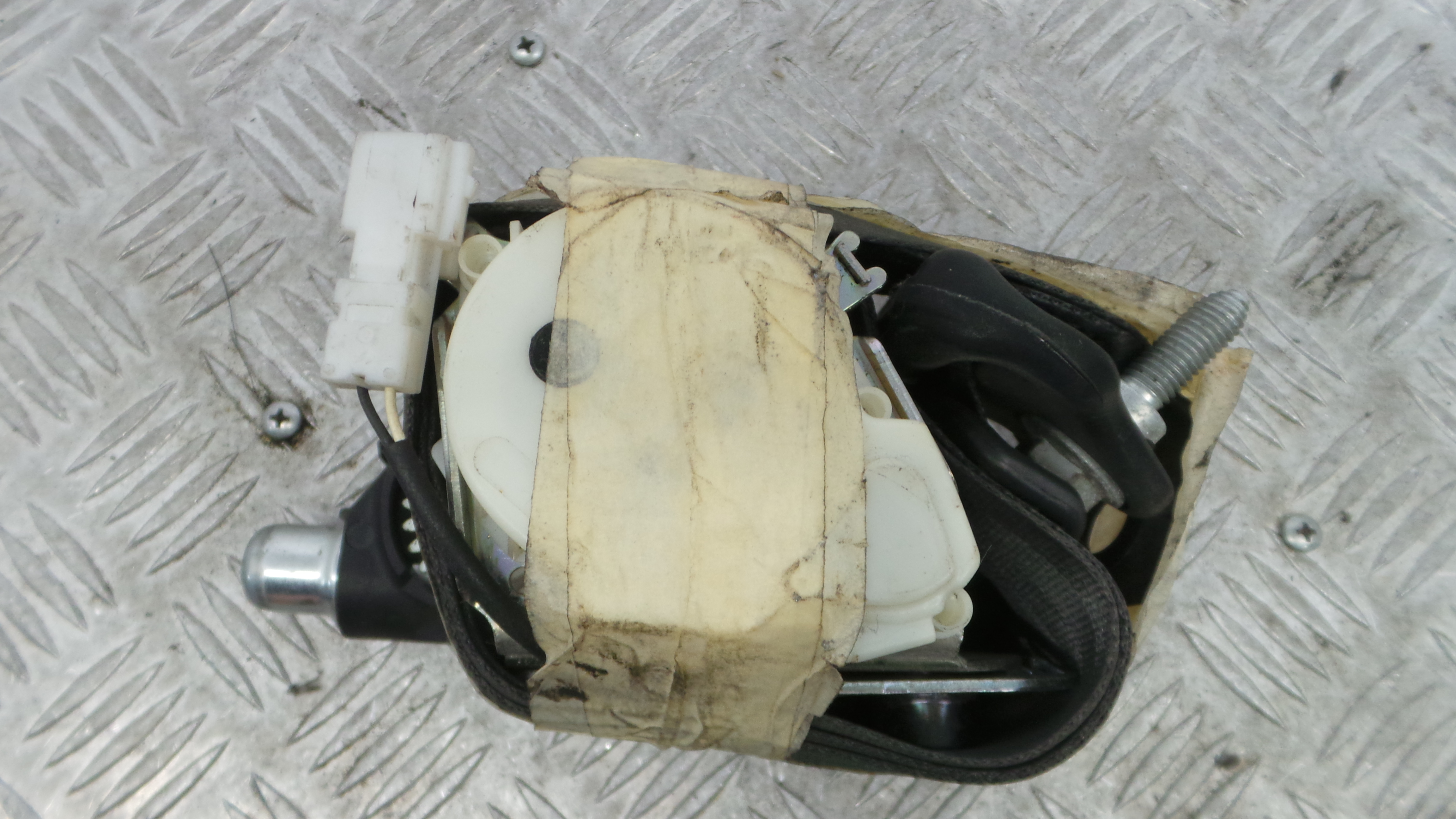 Cinto Trás Dto  - RENAULT CLIO III (BR0/1, CR0/1)-38060609