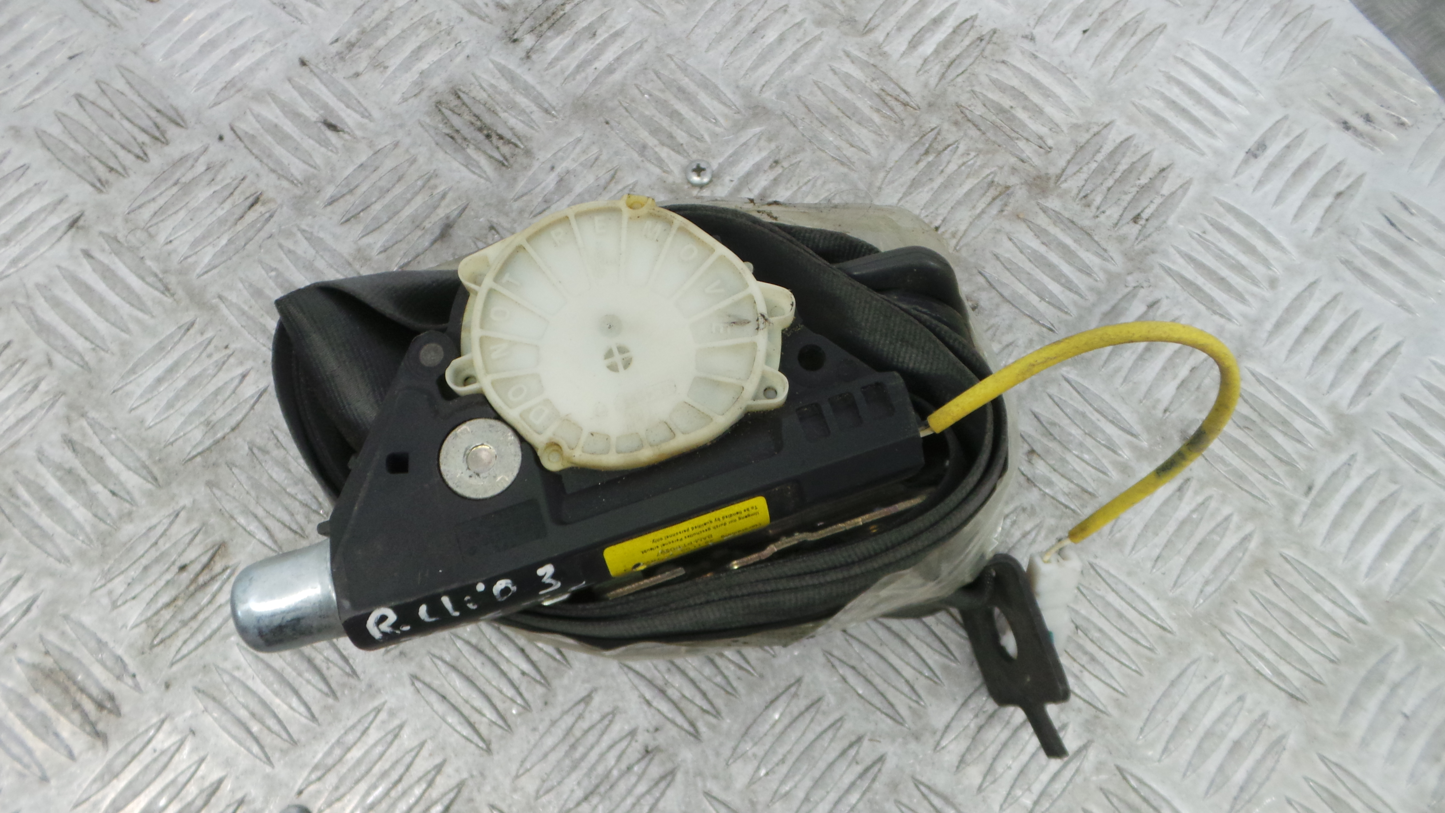 Cinto Trás Esq 33055855A - RENAULT CLIO III (BR0/1, CR0/1)-38060619