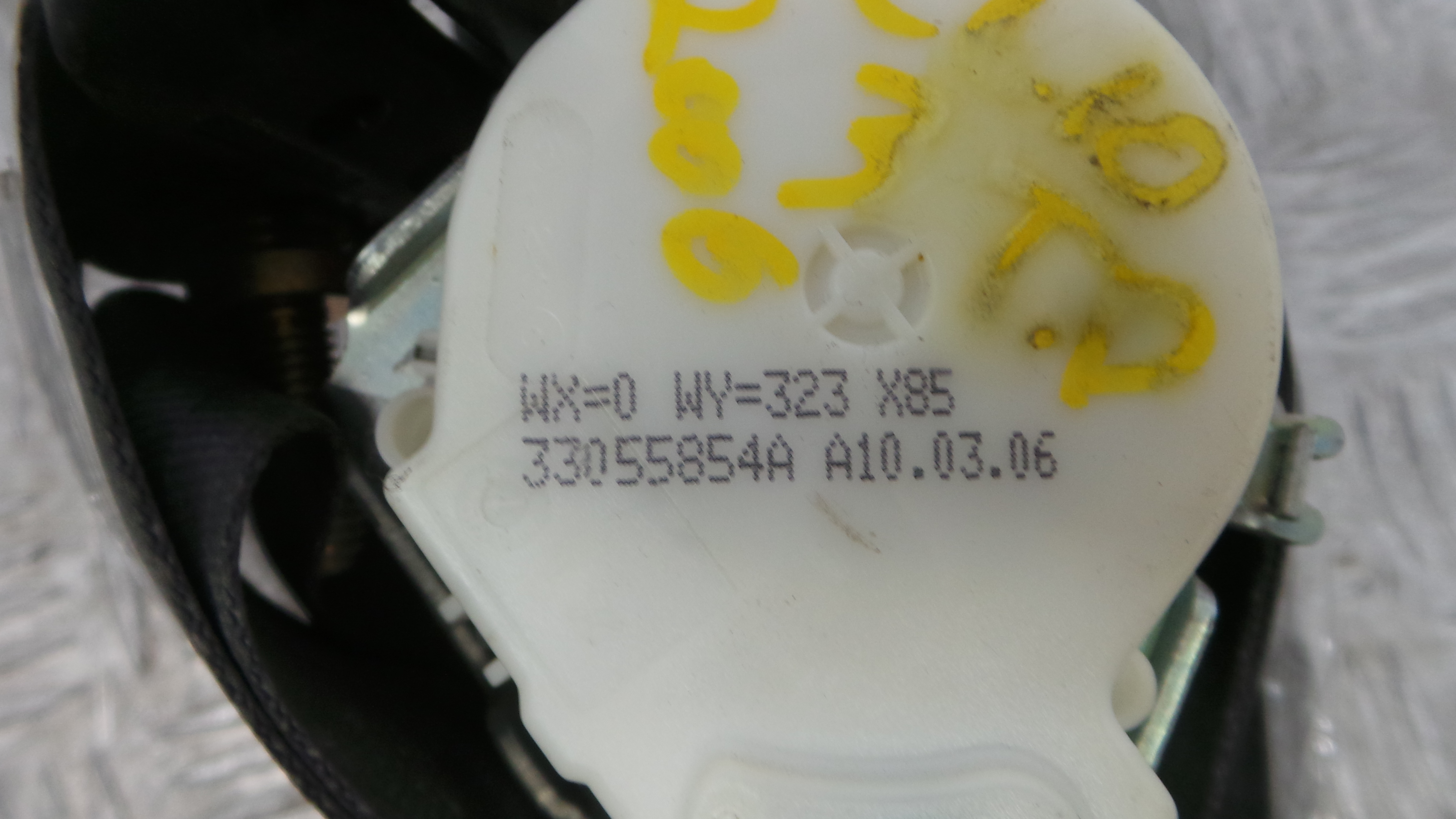 Cinto Trás Dto 33055854A - RENAULT CLIO III (BR0/1, CR0/1)-38060622