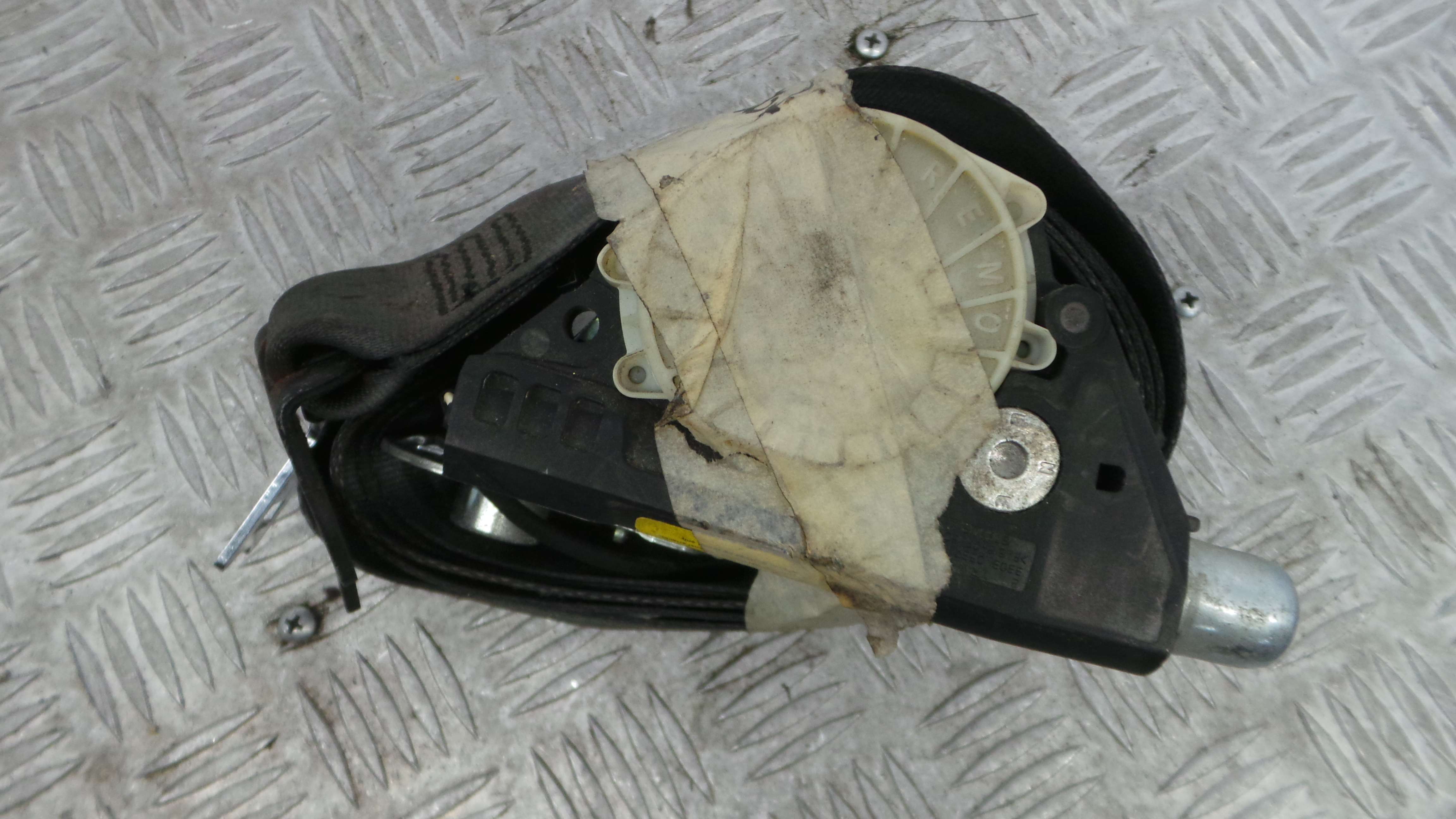 Cinto Trás Dto  - RENAULT CLIO III (BR0/1, CR0/1)-38060631