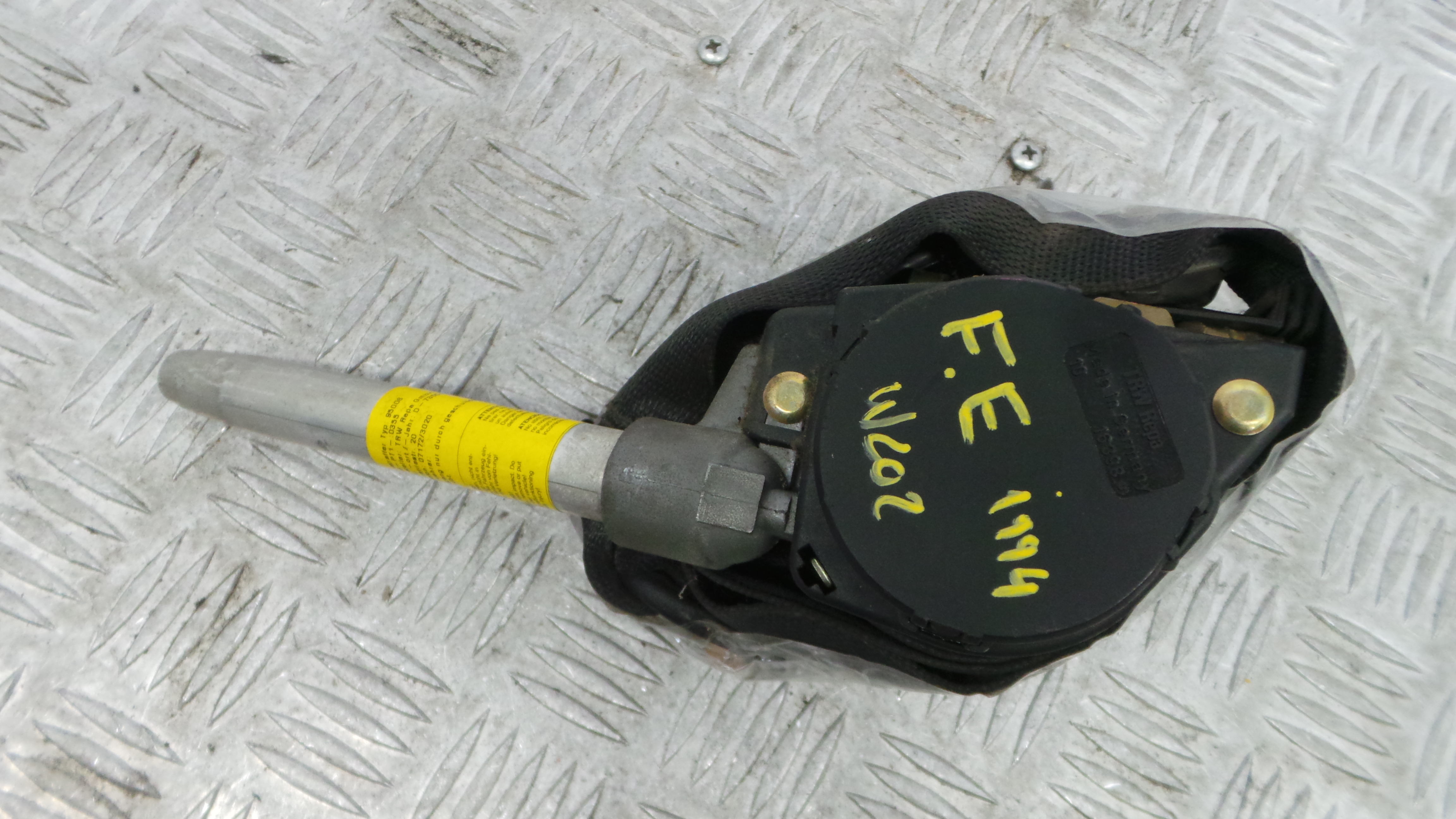 Cinto Frente Esq  00049563B - MERCEDES-BENZ C-CLASS (W202)-38060835