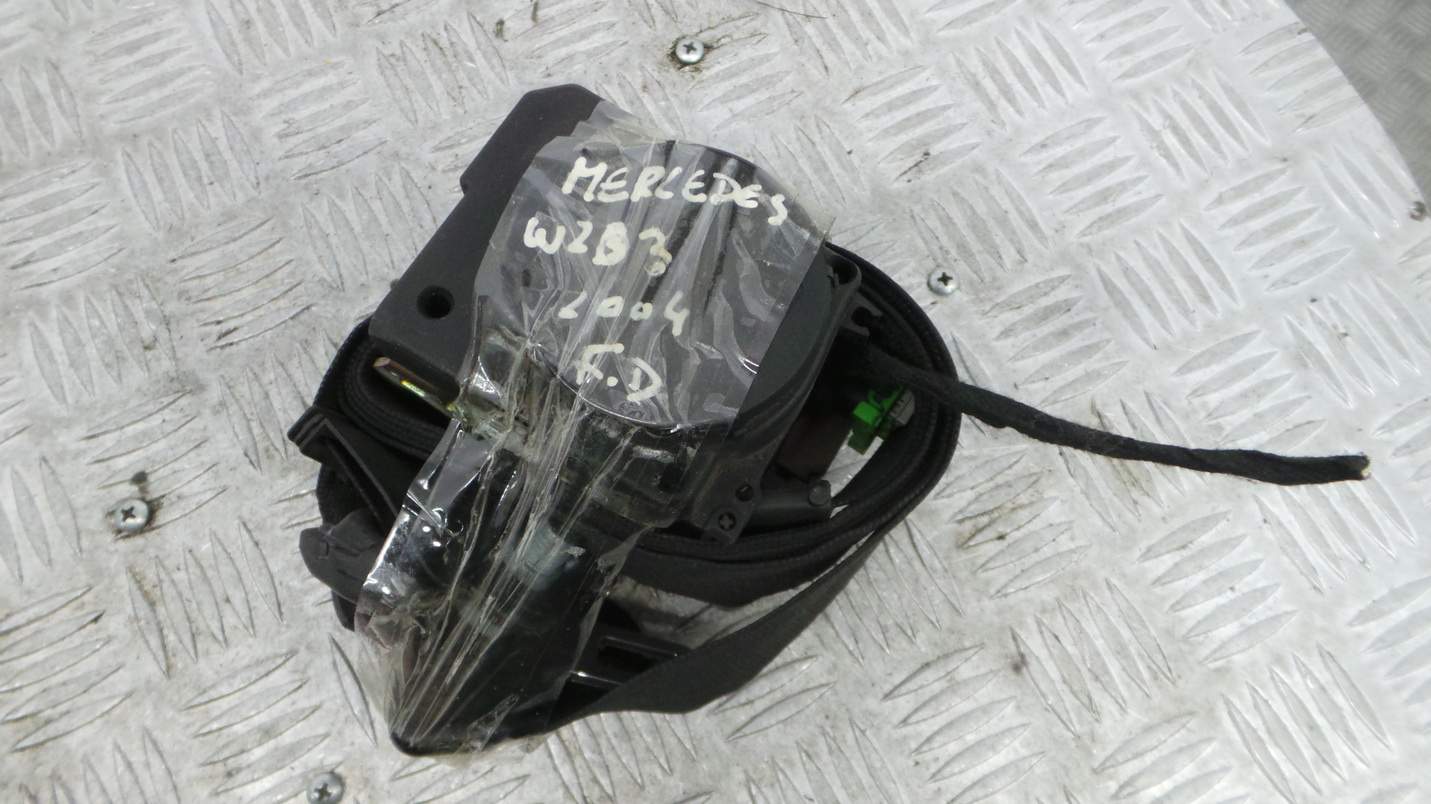 Cinto Frente Direito   33016930F - MERCEDES-BENZ C-CLASS (W203)-38060841